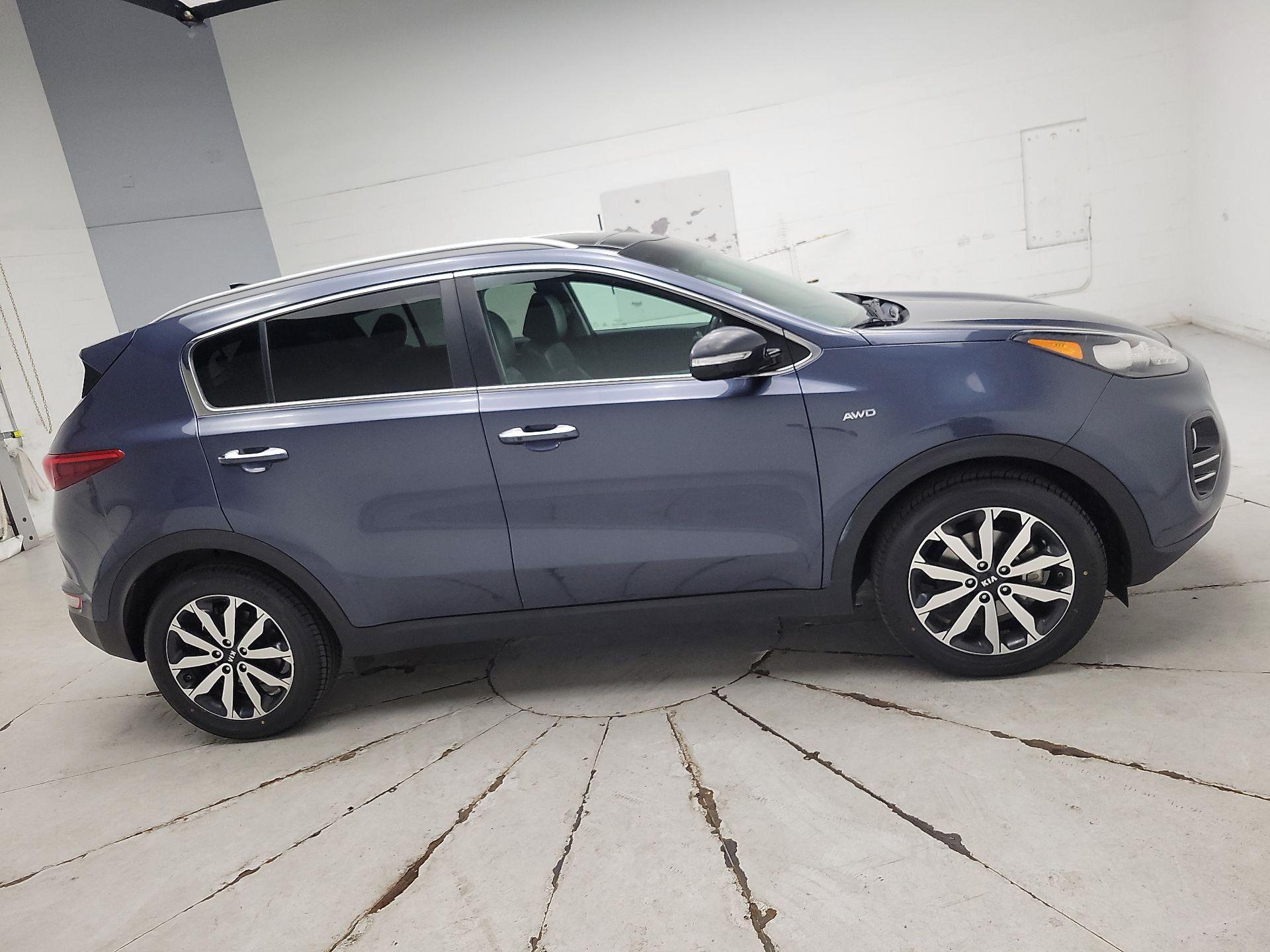 Thumbnail: 2017 Kia Sportage - 4