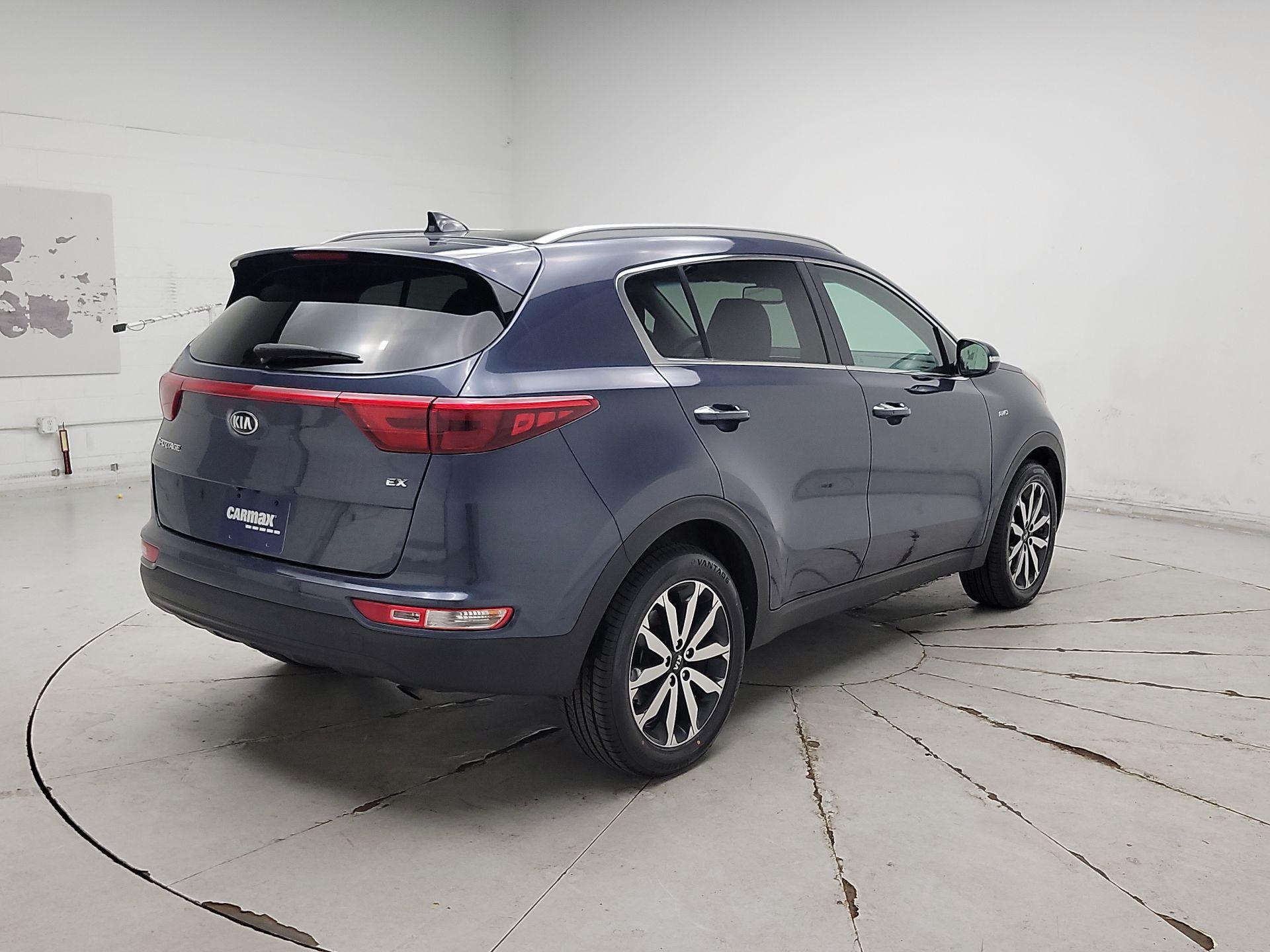 Thumbnail: 2017 Kia Sportage - 5