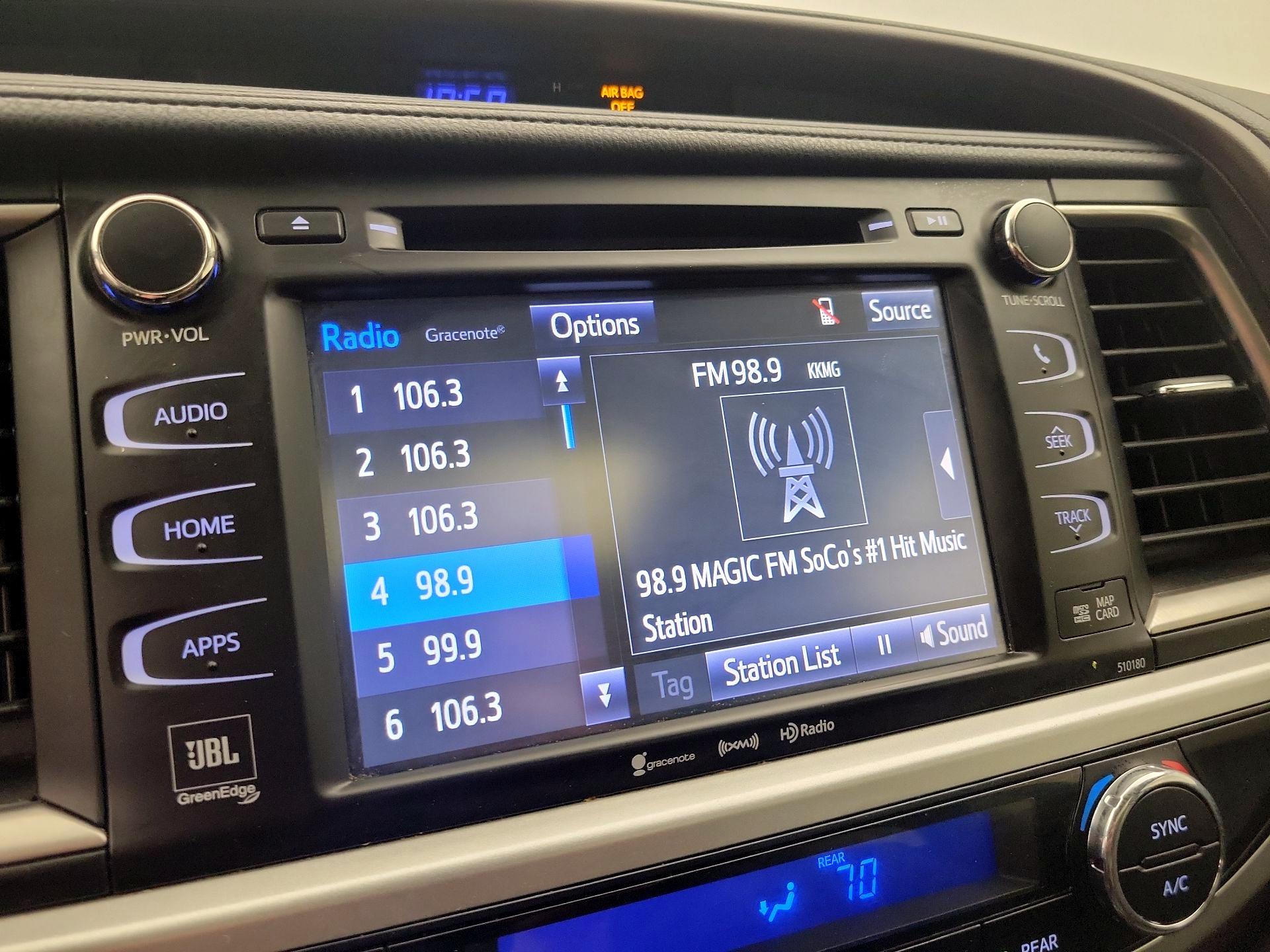 Thumbnail: 2017 Toyota Highlander - 16