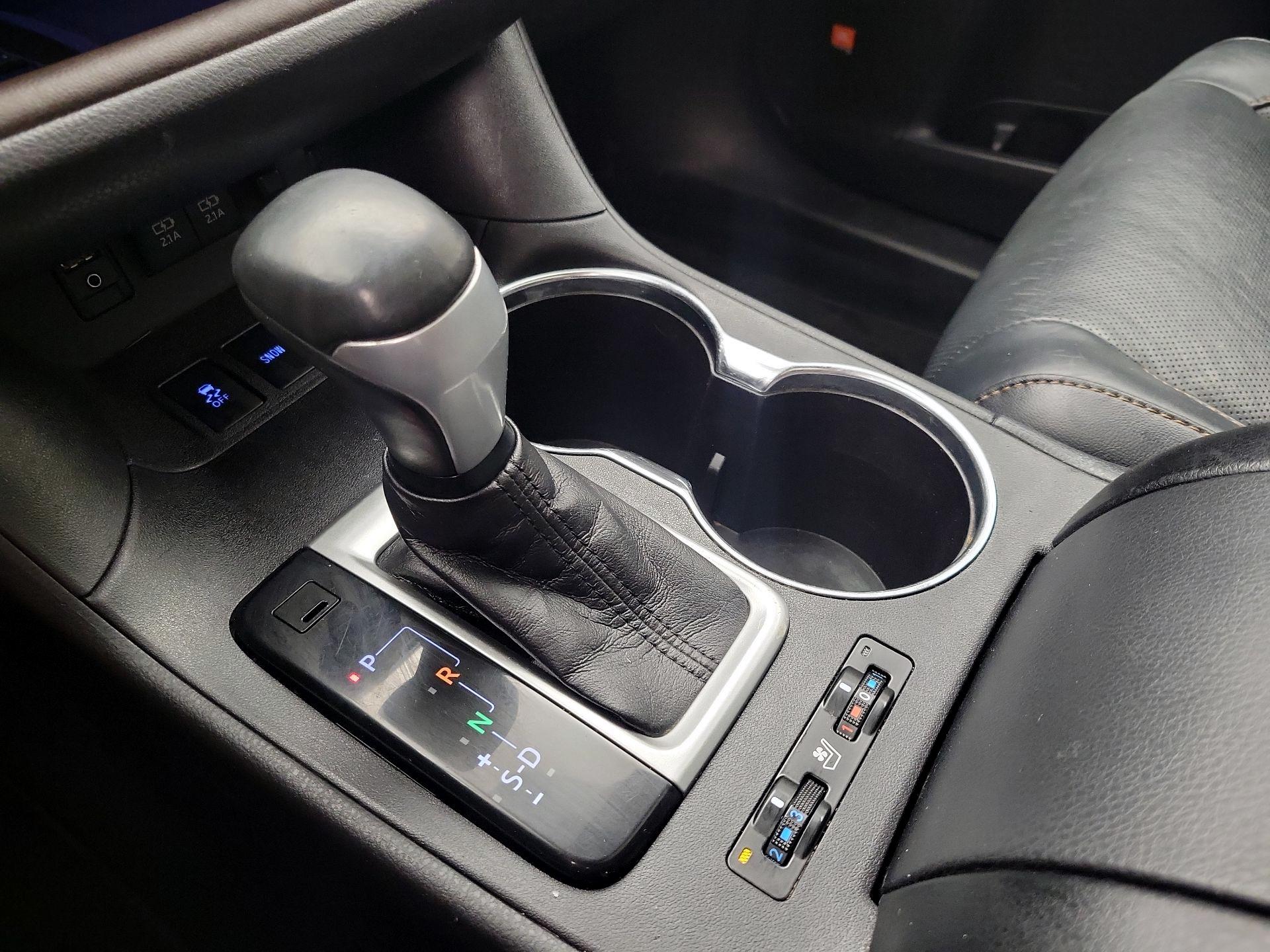 Thumbnail: 2017 Toyota Highlander - 18