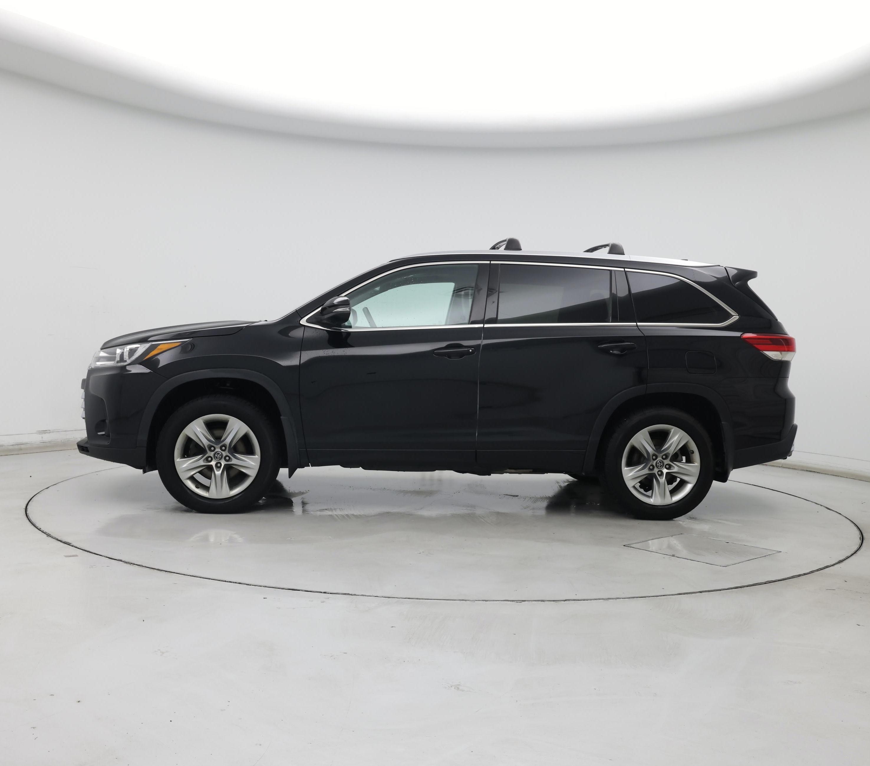 Thumbnail: 2017 Toyota Highlander - 3
