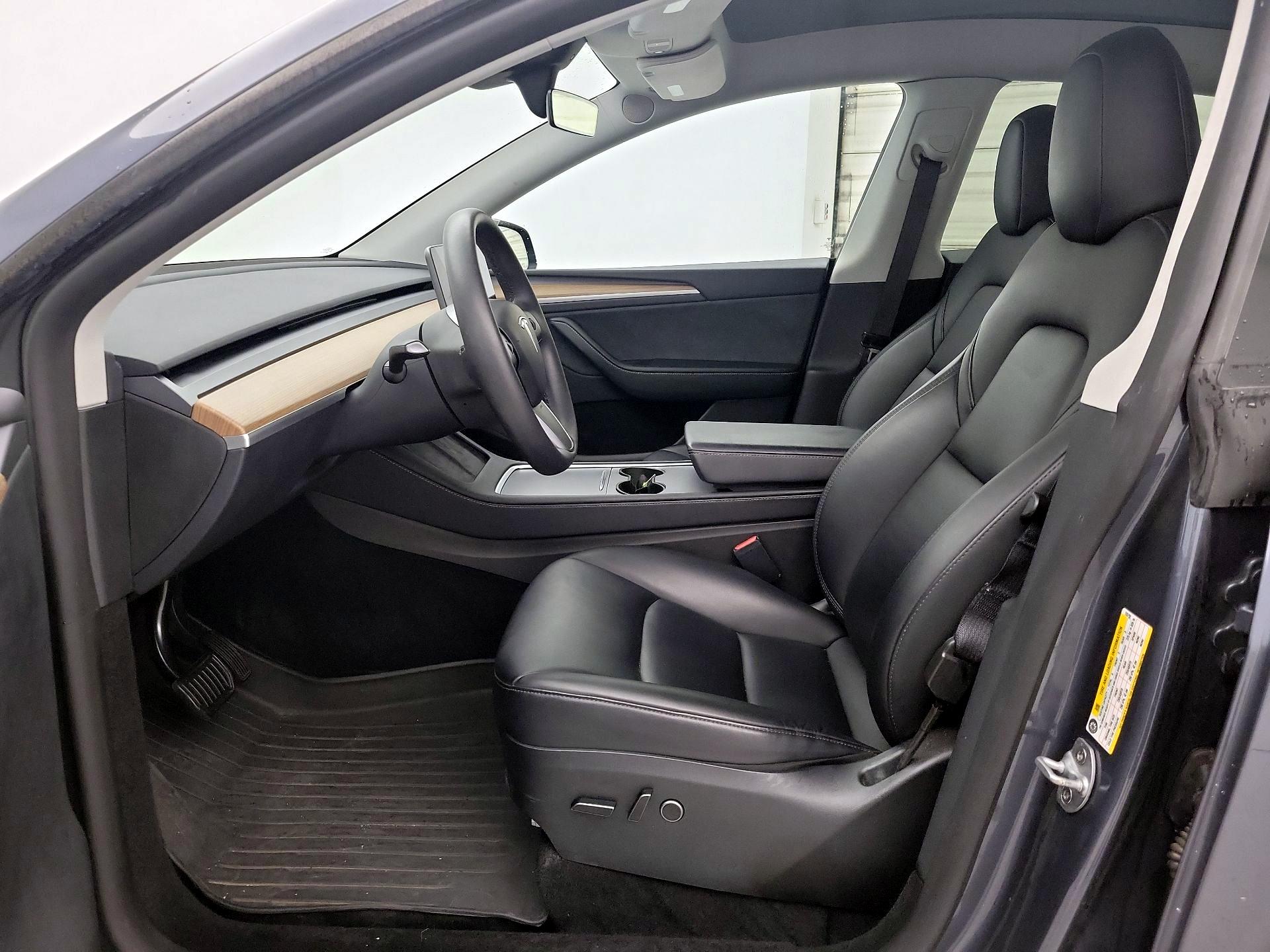 Thumbnail: 2023 Tesla Model Y - 11