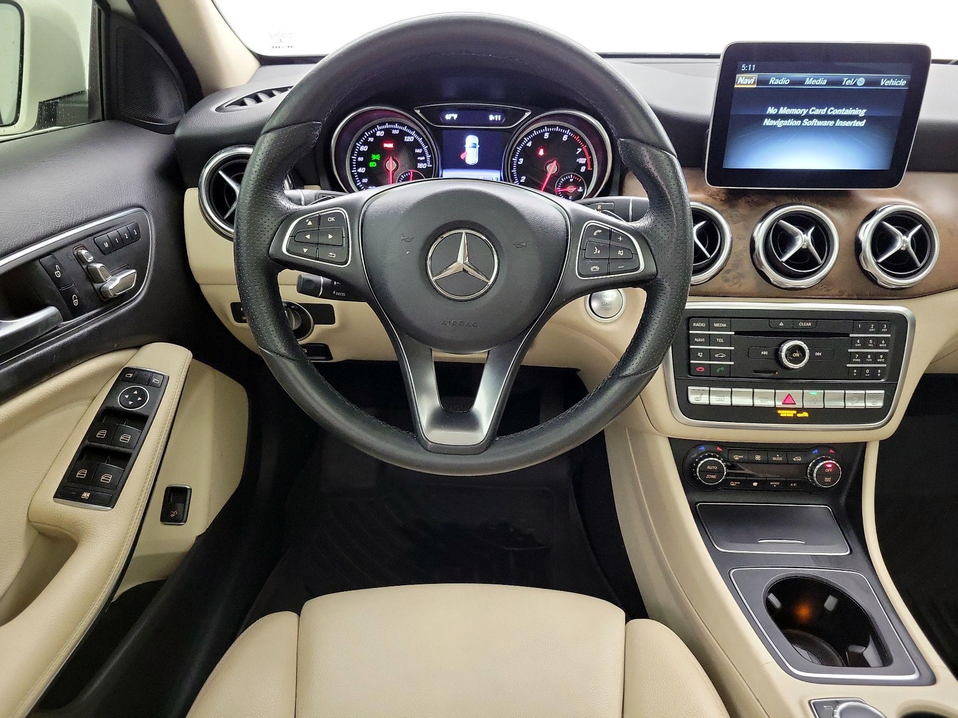 Thumbnail: 2018 Mercedes-Benz GLA - 10