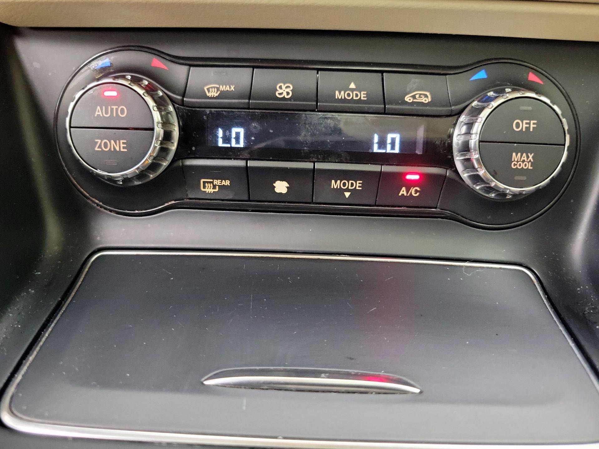 Thumbnail: 2018 Mercedes-Benz GLA - 17