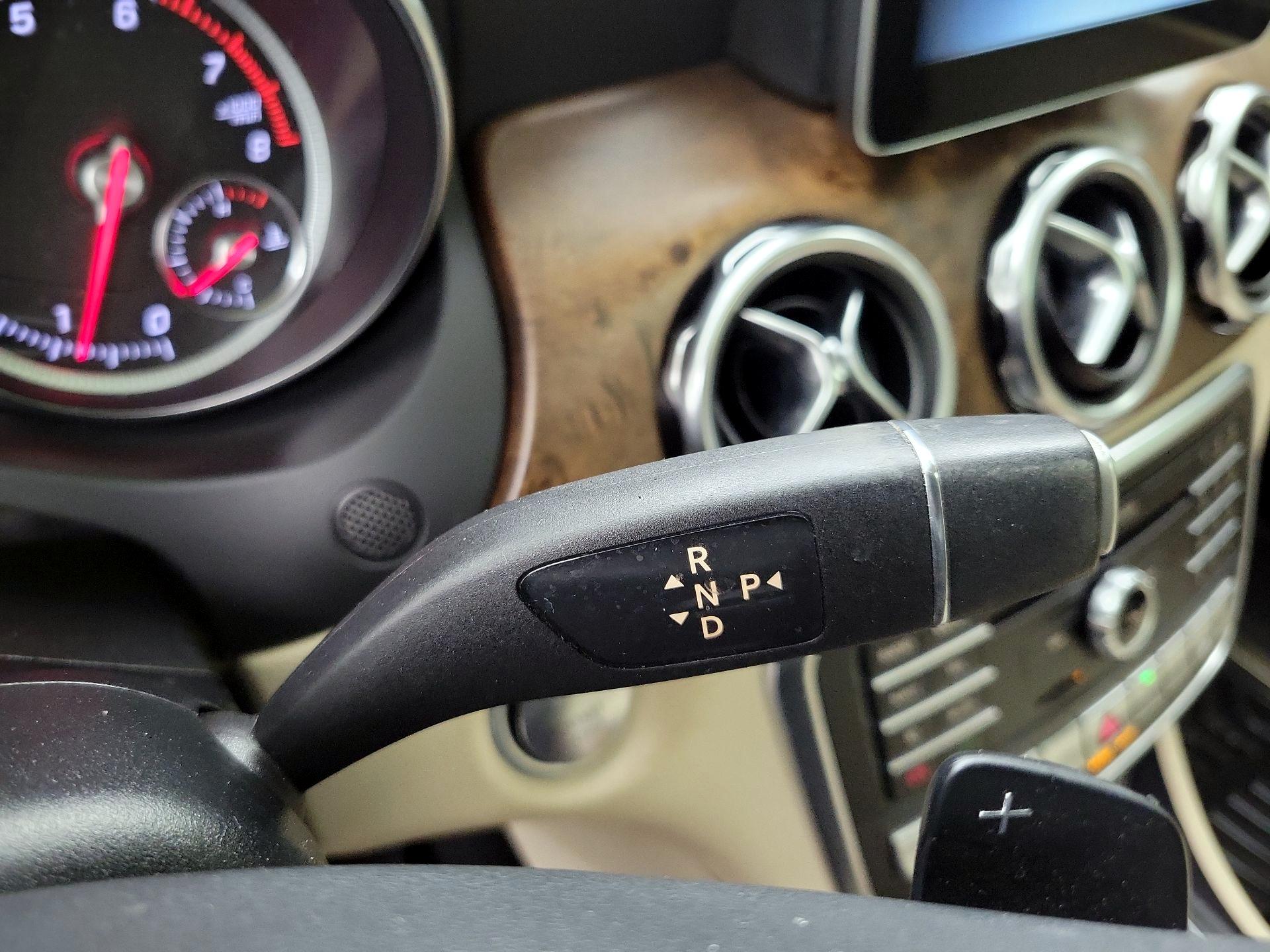 Thumbnail: 2018 Mercedes-Benz GLA - 18