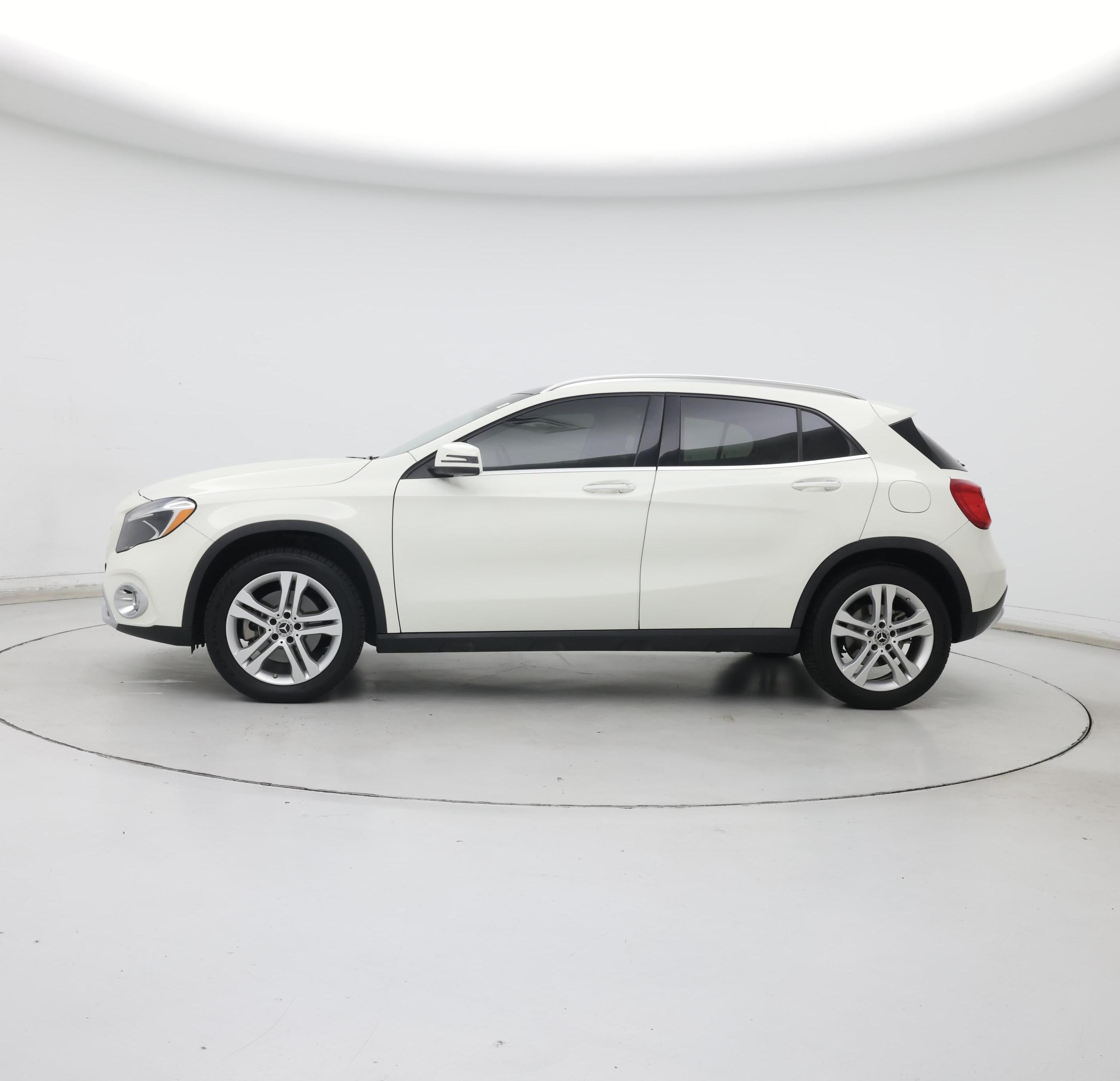 Thumbnail: 2018 Mercedes-Benz GLA - 3