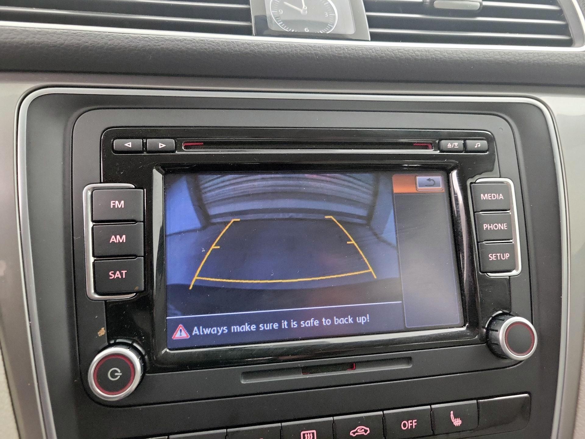 Thumbnail: 2015 Volkswagen Passat - 14