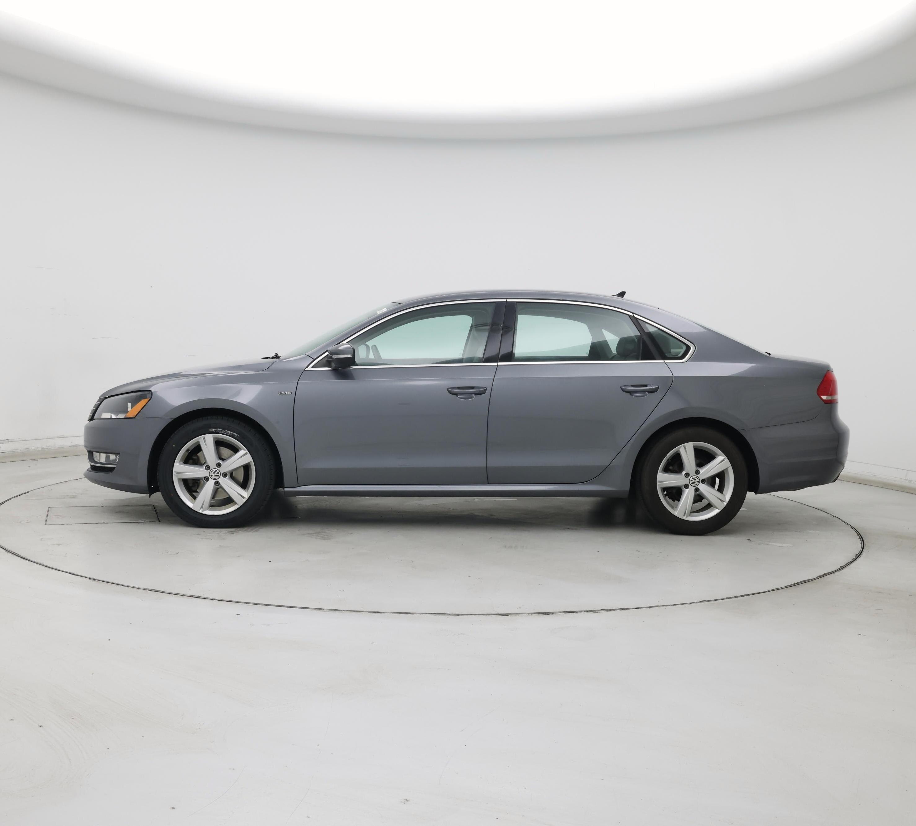 Thumbnail: 2015 Volkswagen Passat - 3