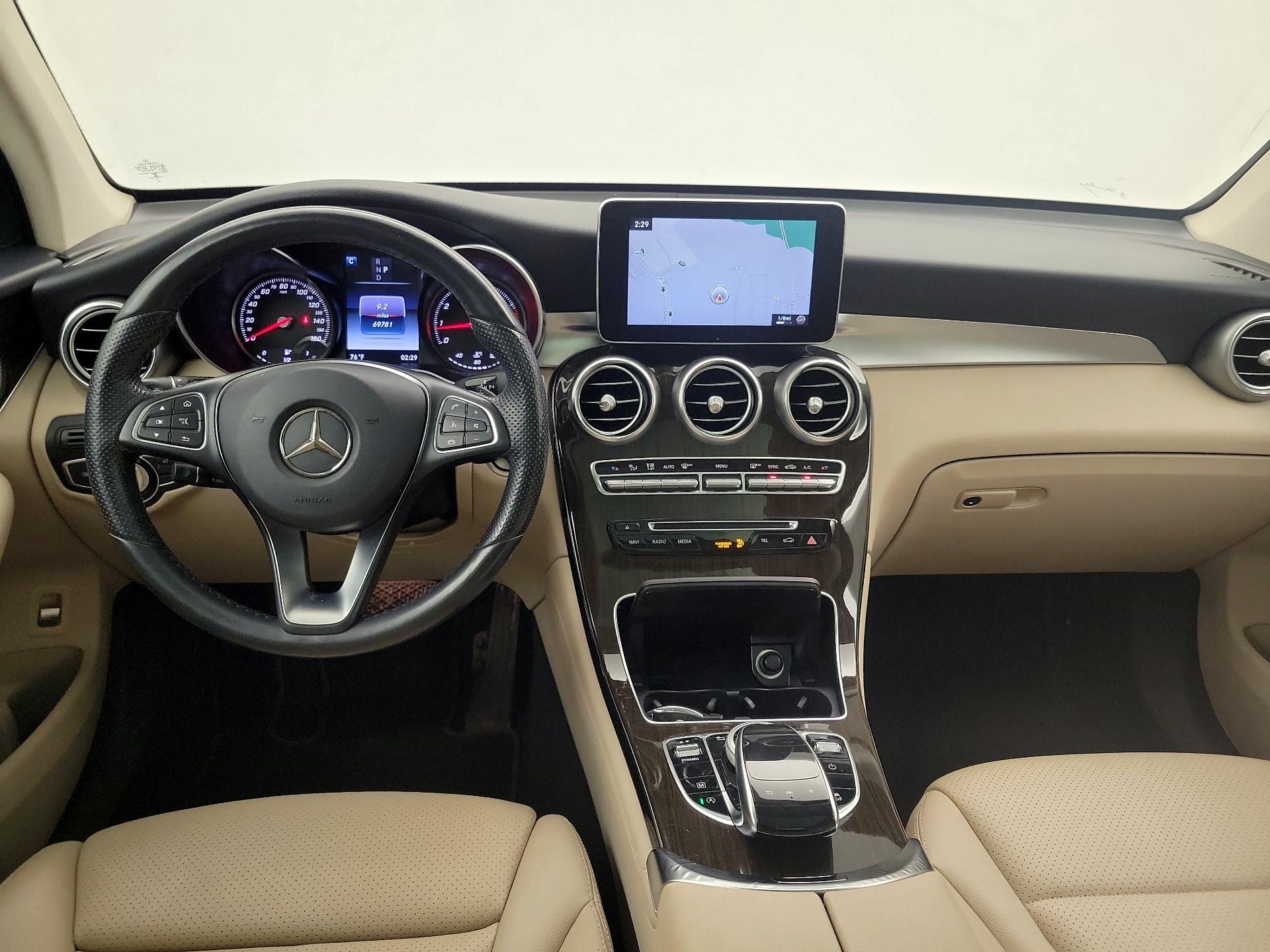 Thumbnail: 2017 Mercedes-Benz GLC - 9