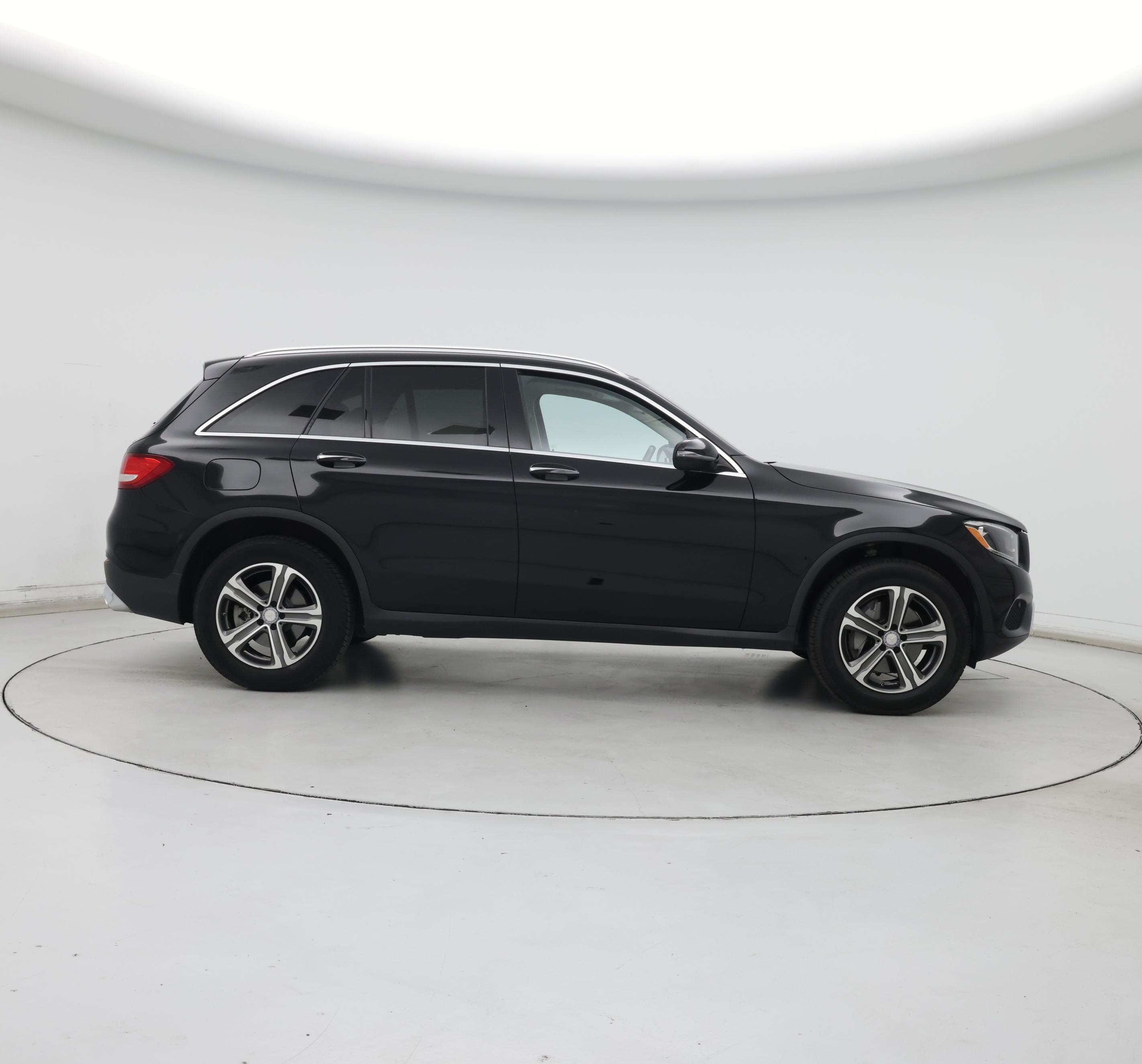 Thumbnail: 2017 Mercedes-Benz GLC - 7