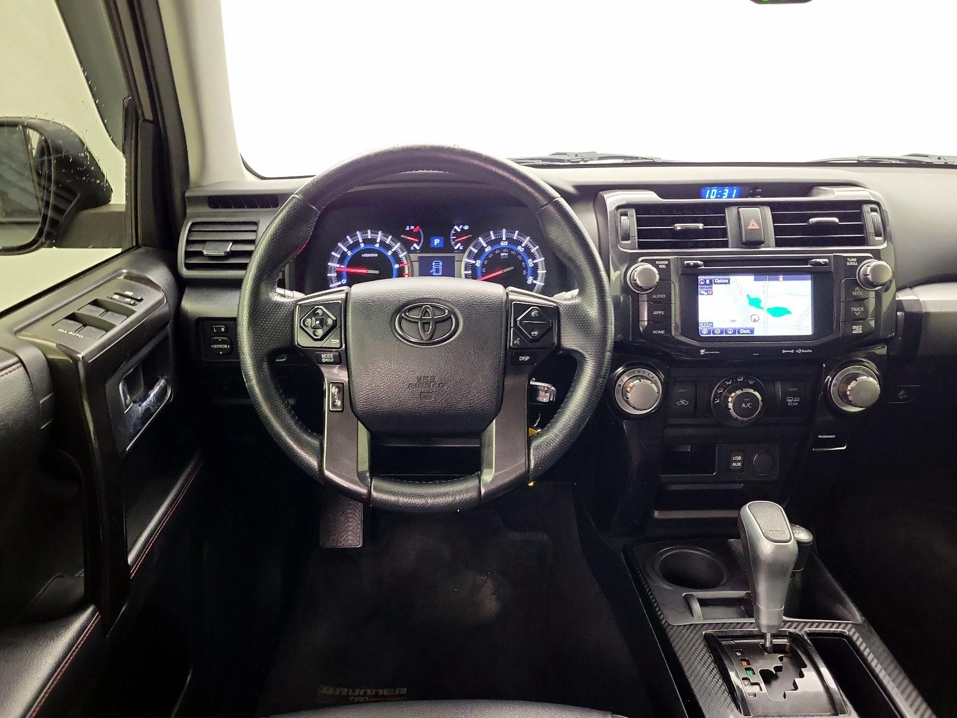 Thumbnail: 2019 Toyota 4Runner - 10