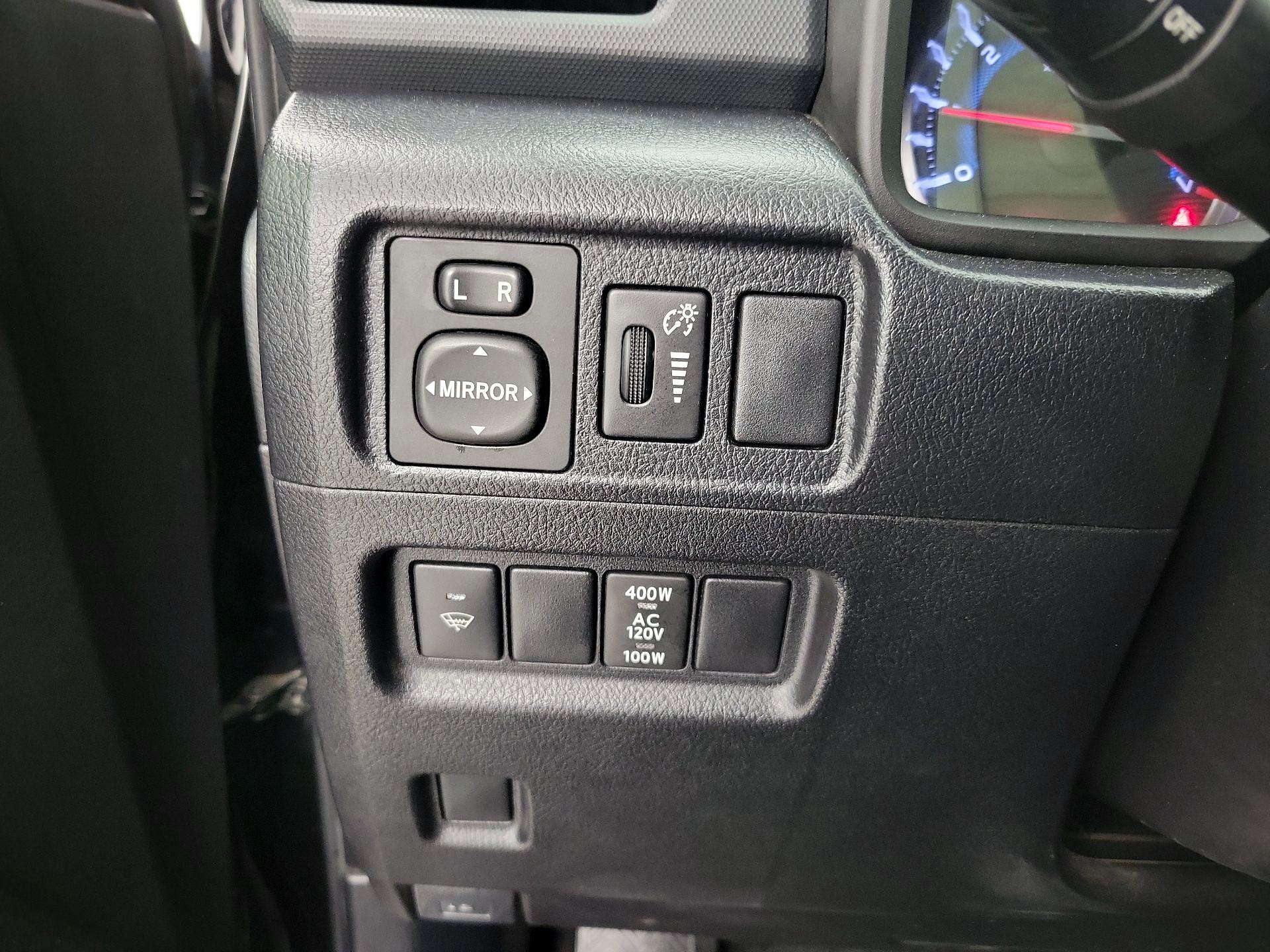 Thumbnail: 2019 Toyota 4Runner - 13