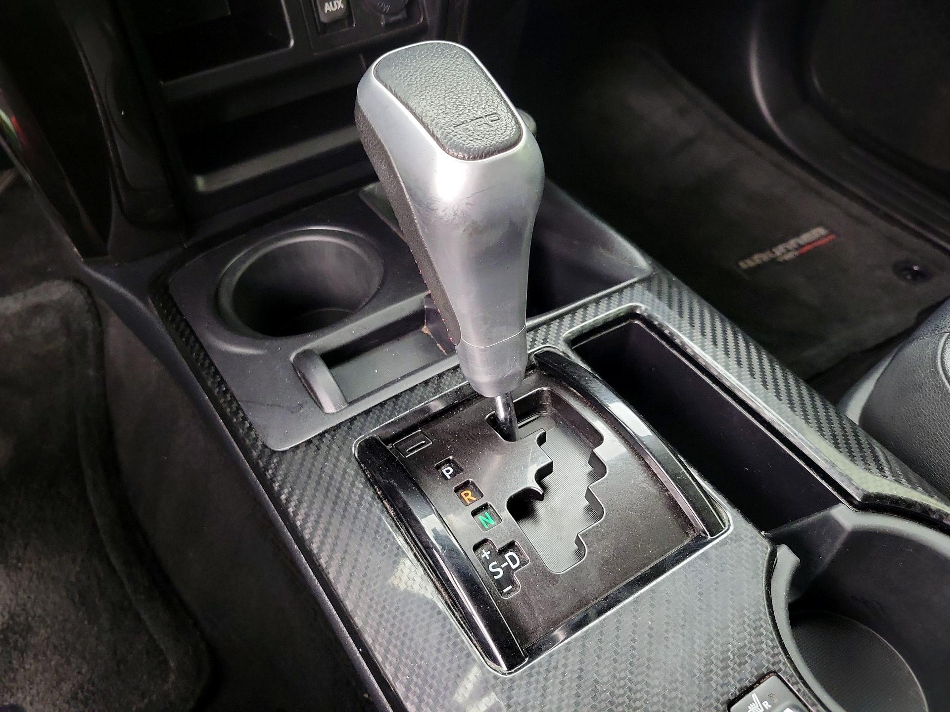 Thumbnail: 2019 Toyota 4Runner - 18