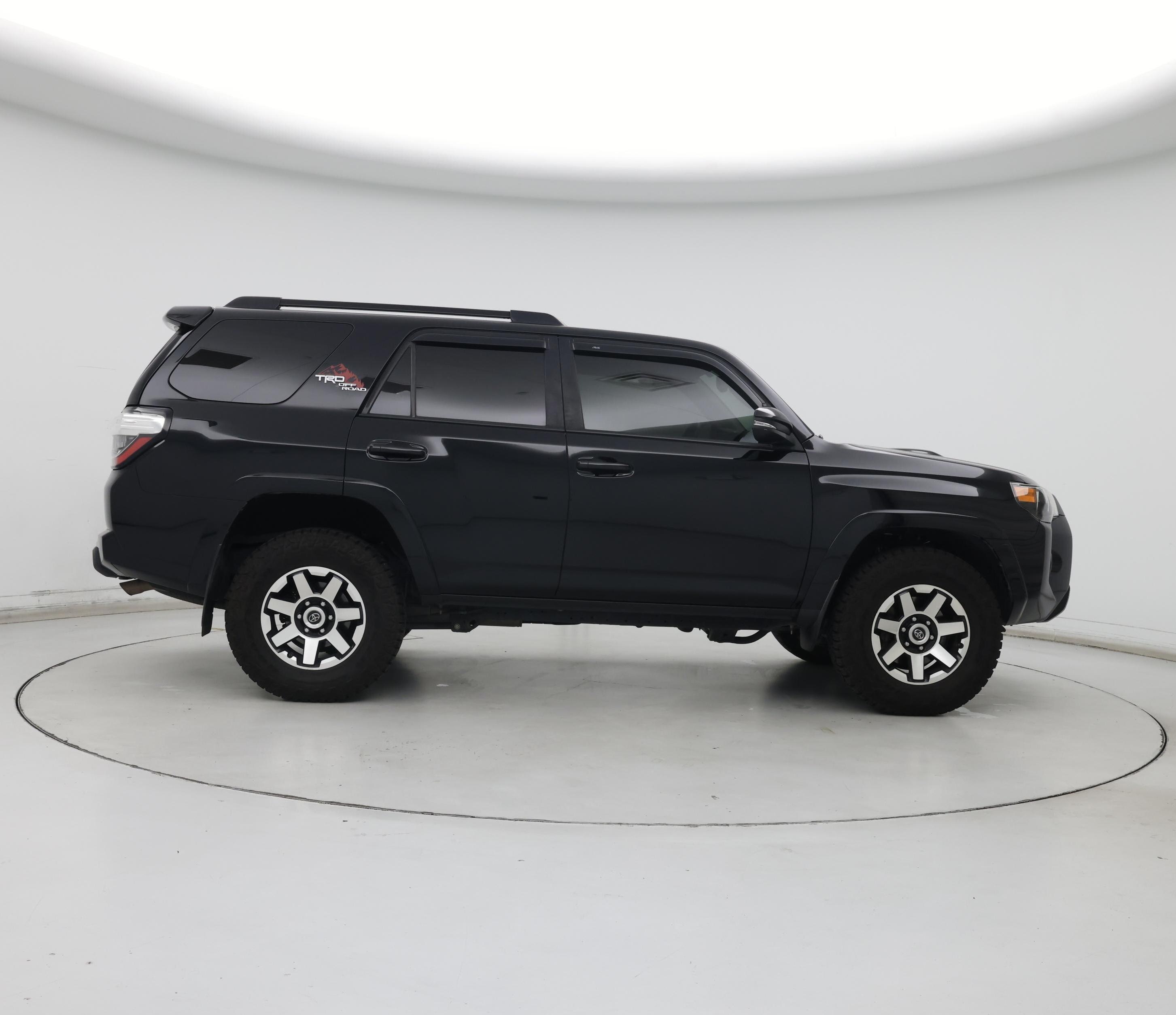 Thumbnail: 2019 Toyota 4Runner - 7