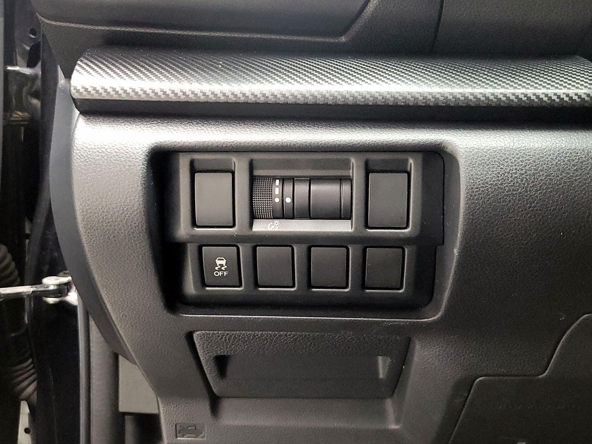 Thumbnail: 2018 Subaru Crosstrek - 11