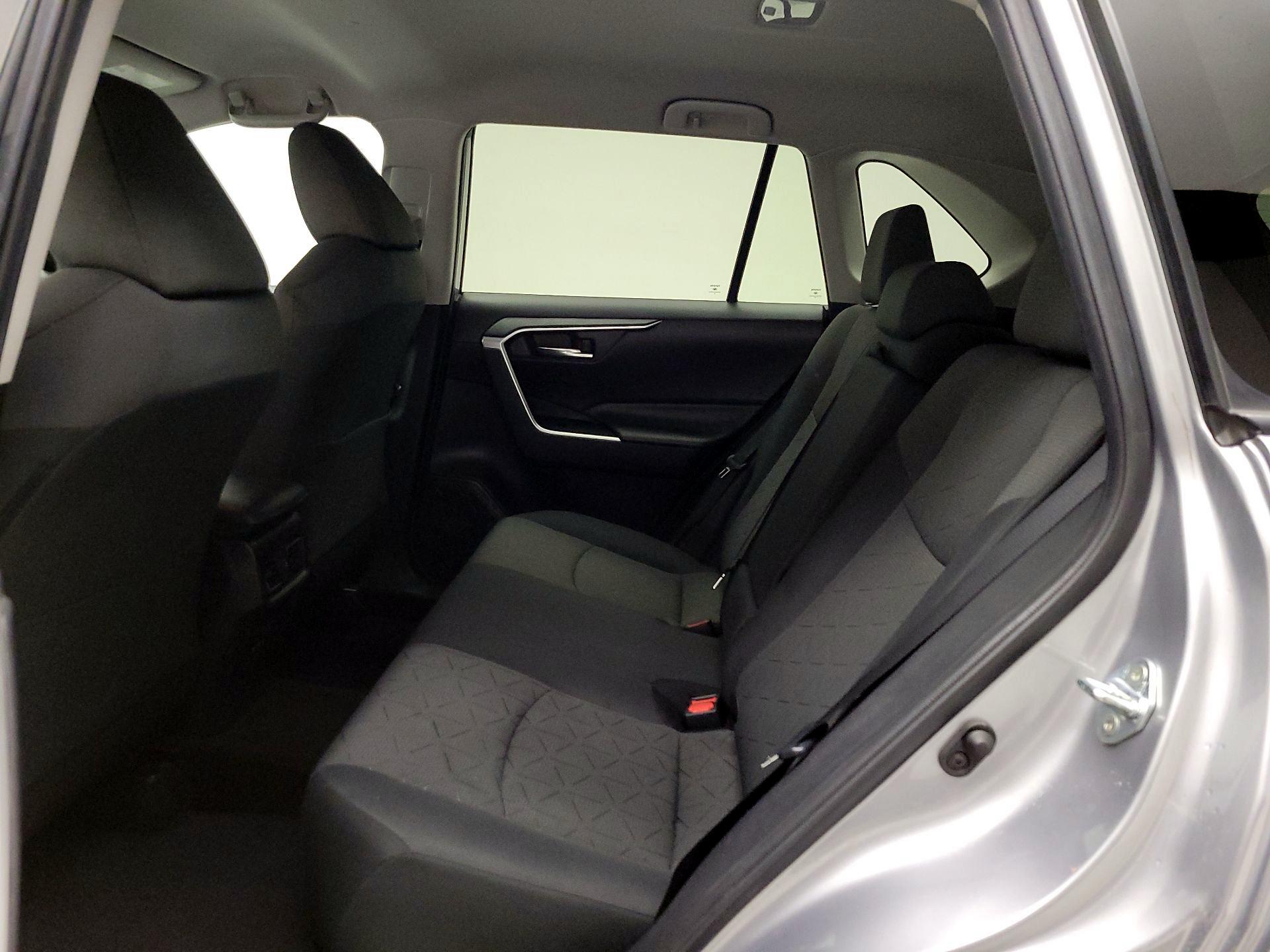 Thumbnail: 2020 Toyota RAV4 - 18