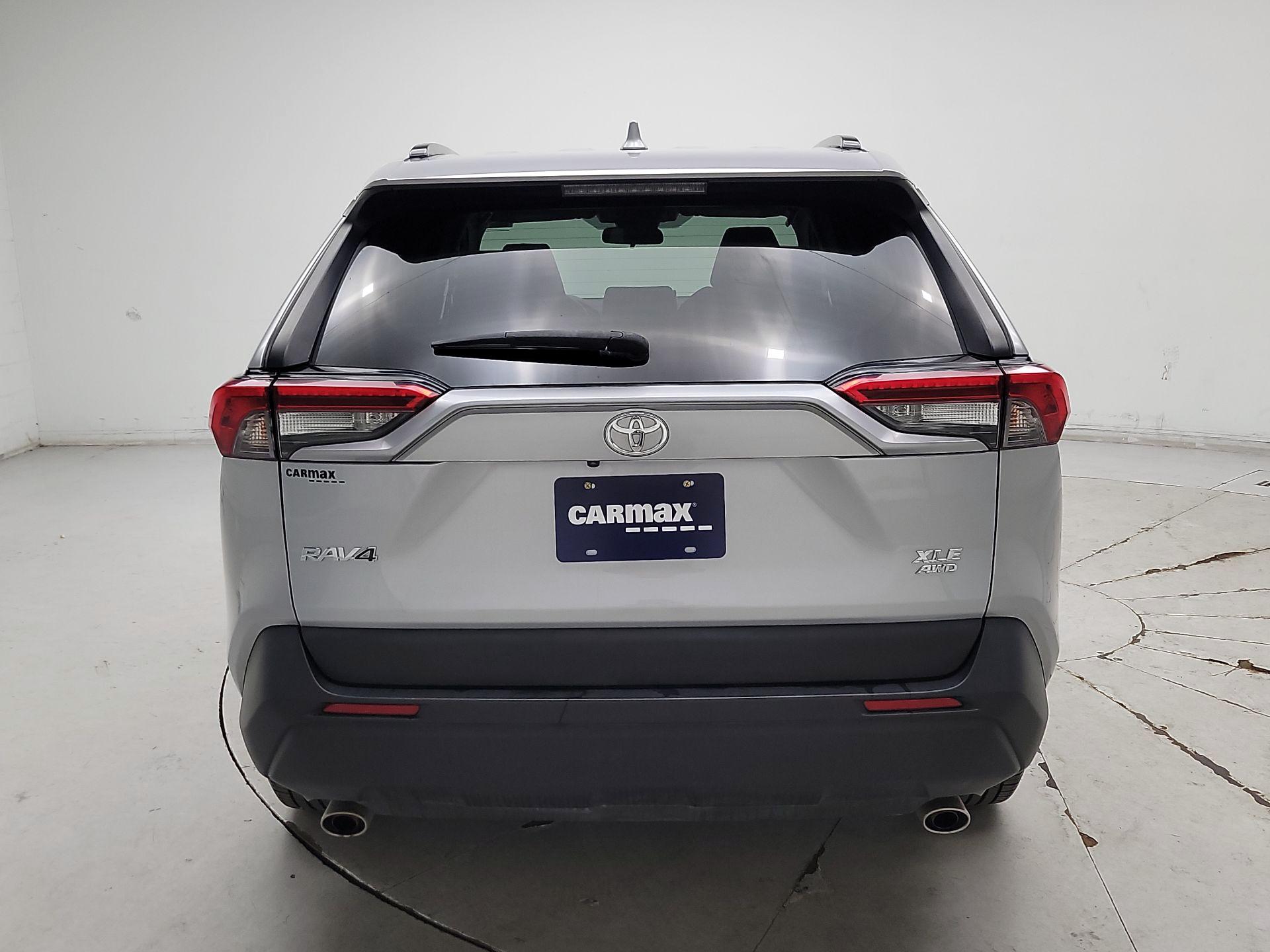 Thumbnail: 2020 Toyota RAV4 - 6