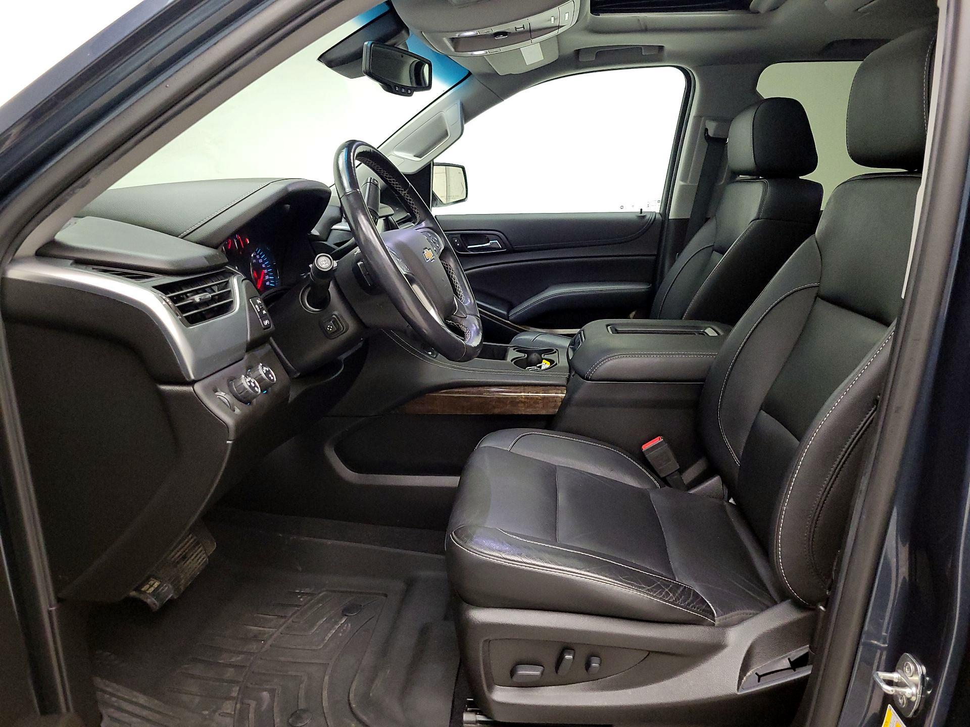 Thumbnail: 2019 Chevrolet Tahoe - 11