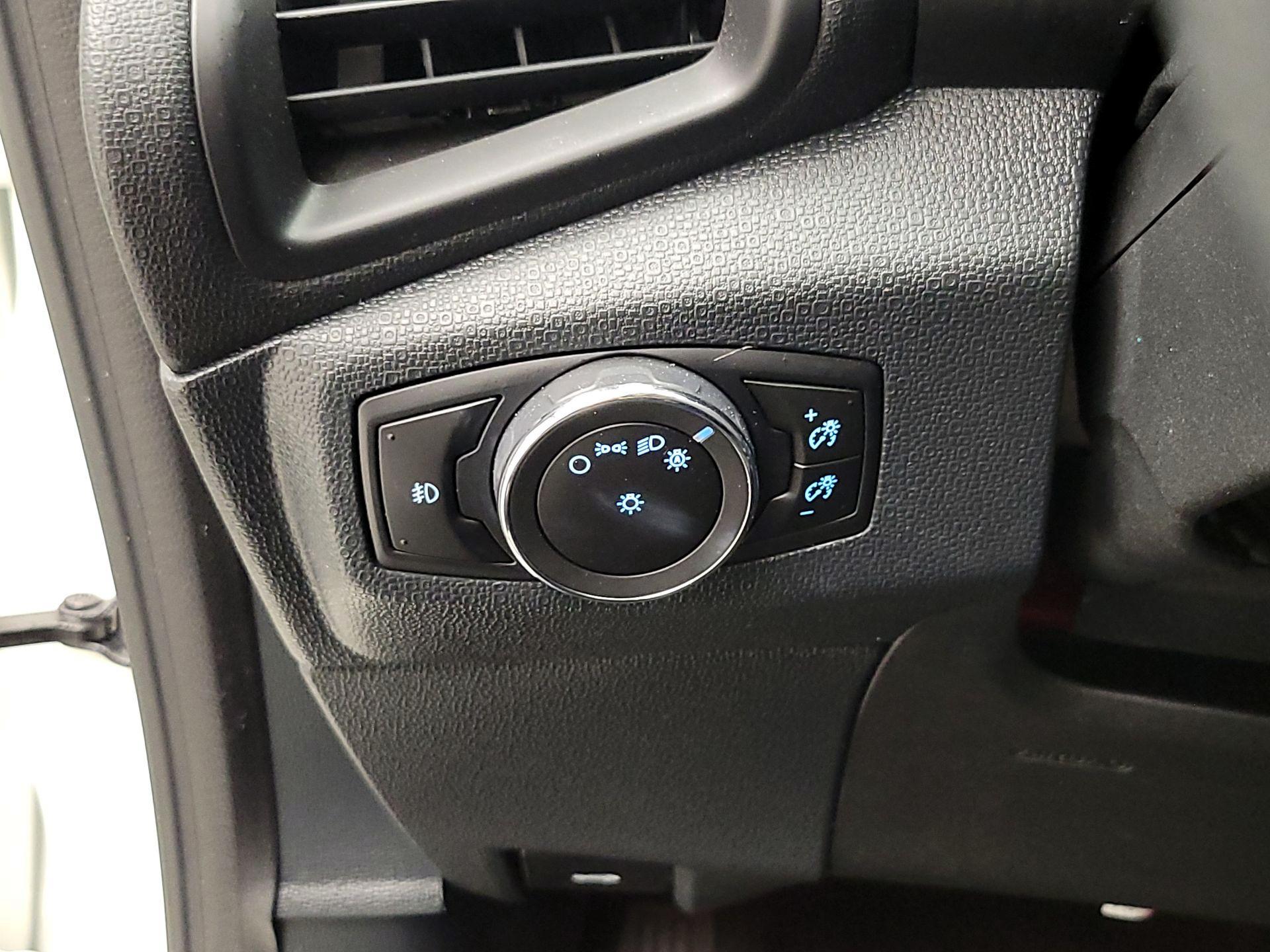 Thumbnail: 2020 Ford EcoSport - 13