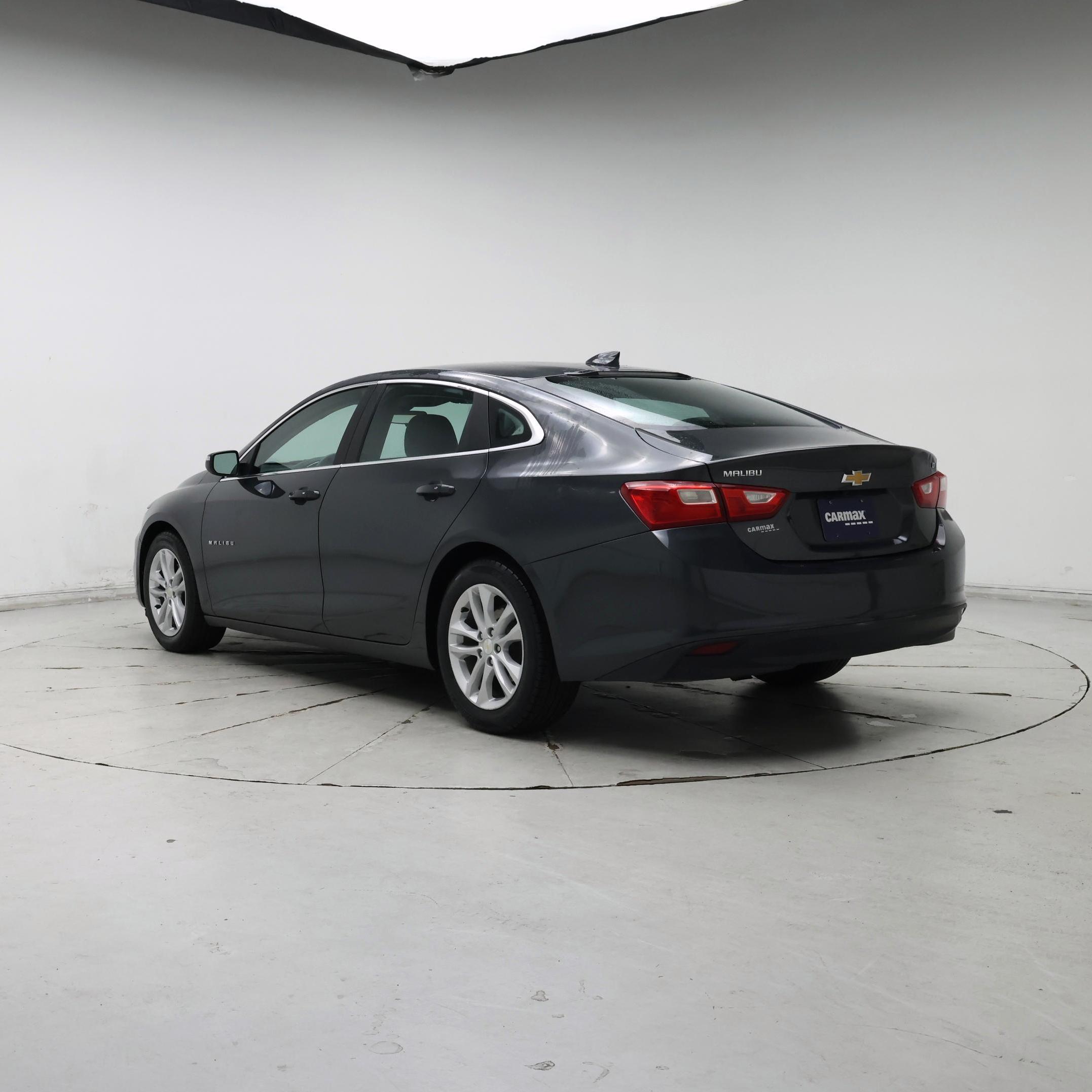Thumbnail: 2016 Chevrolet Malibu - 2