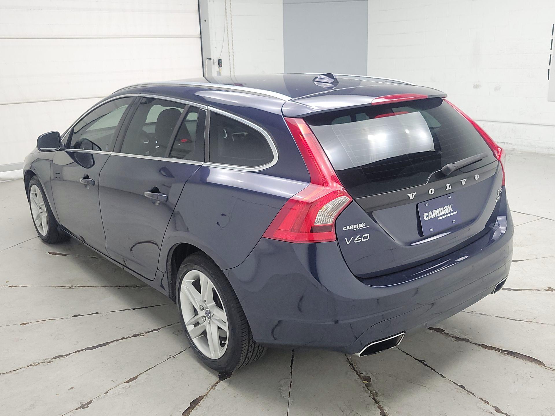 Thumbnail: 2015 Volvo V60 - 7