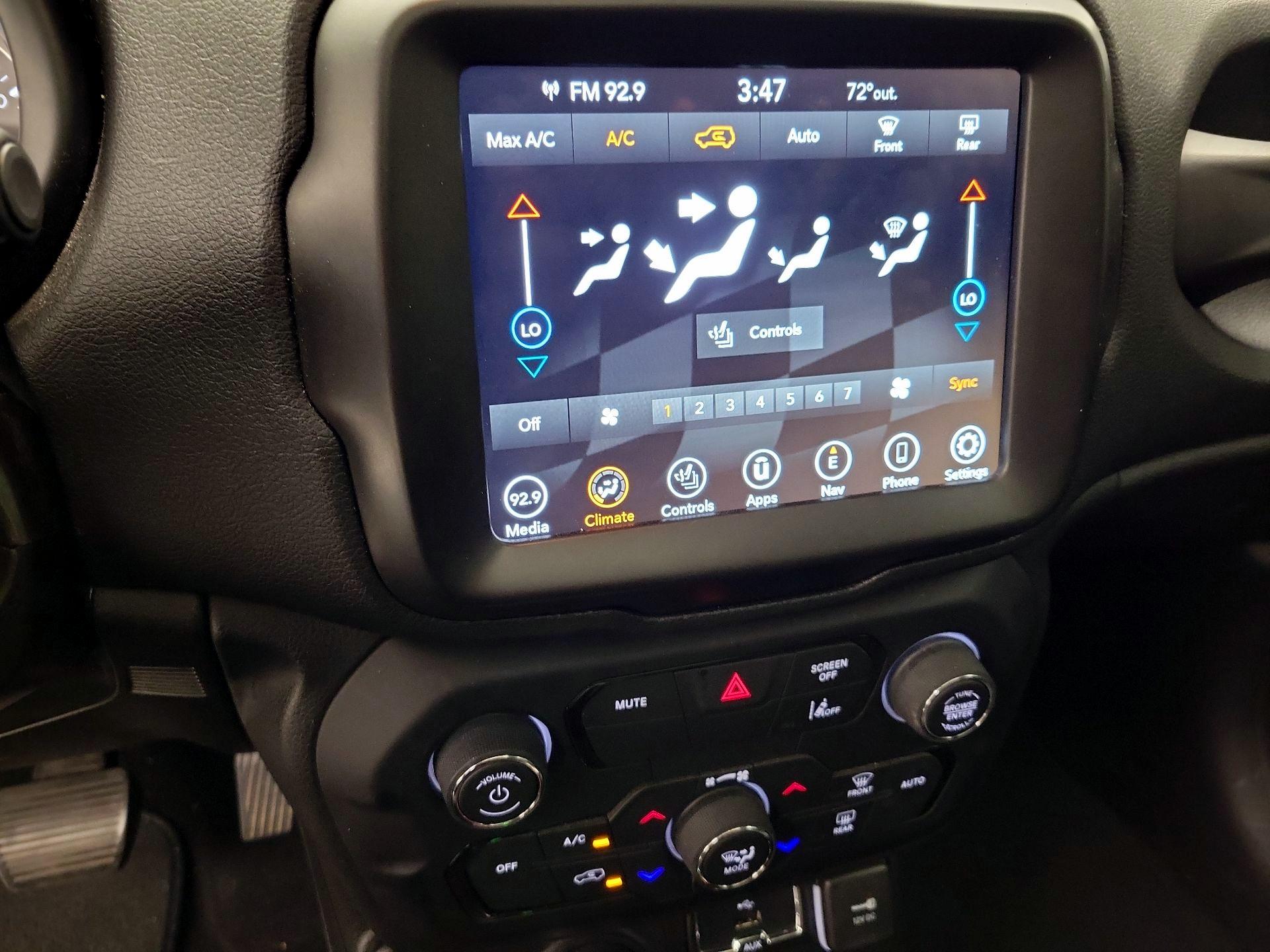 Thumbnail: 2021 Jeep Renegade - 17