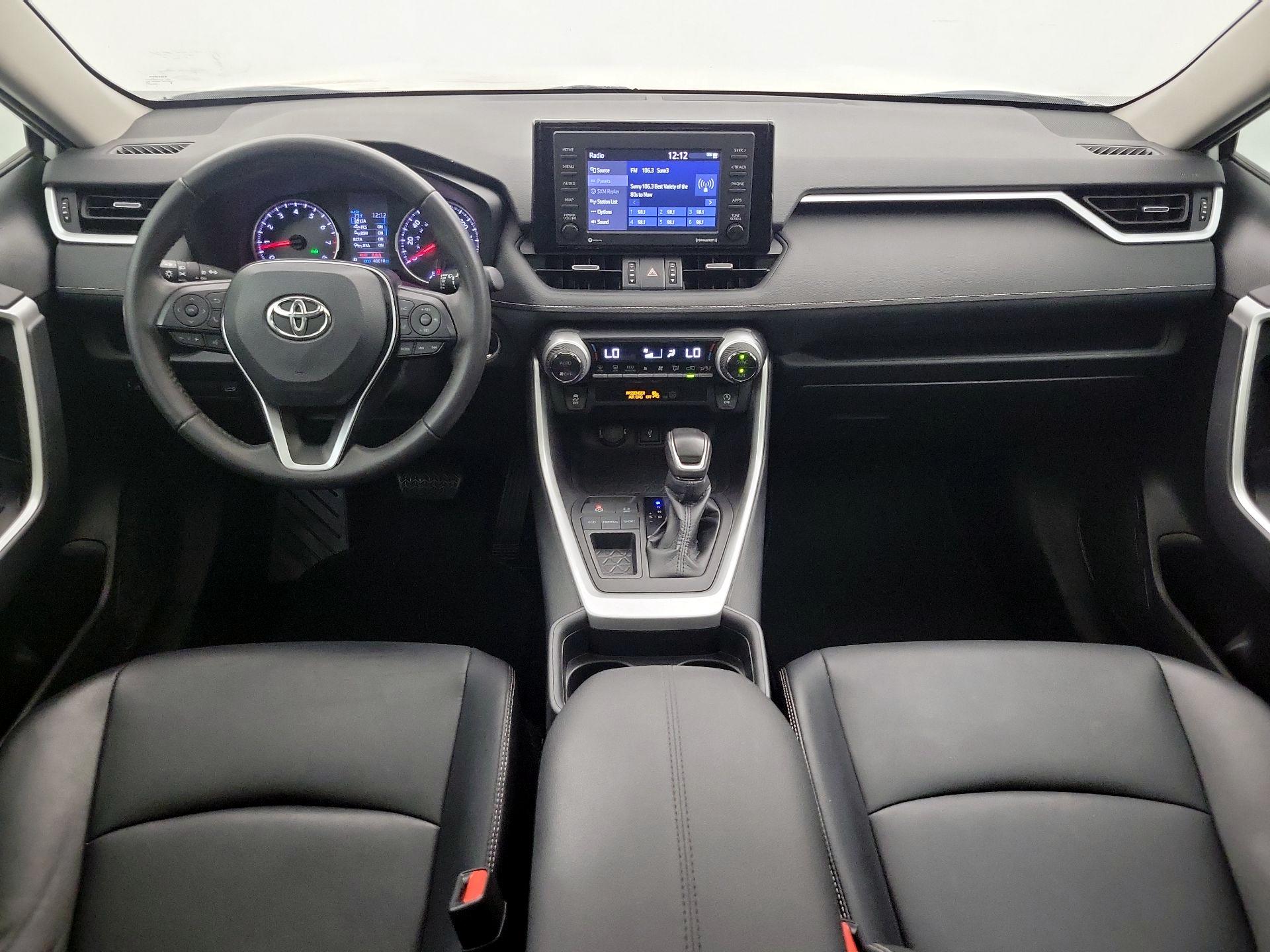 Thumbnail: 2021 Toyota RAV4 - 9