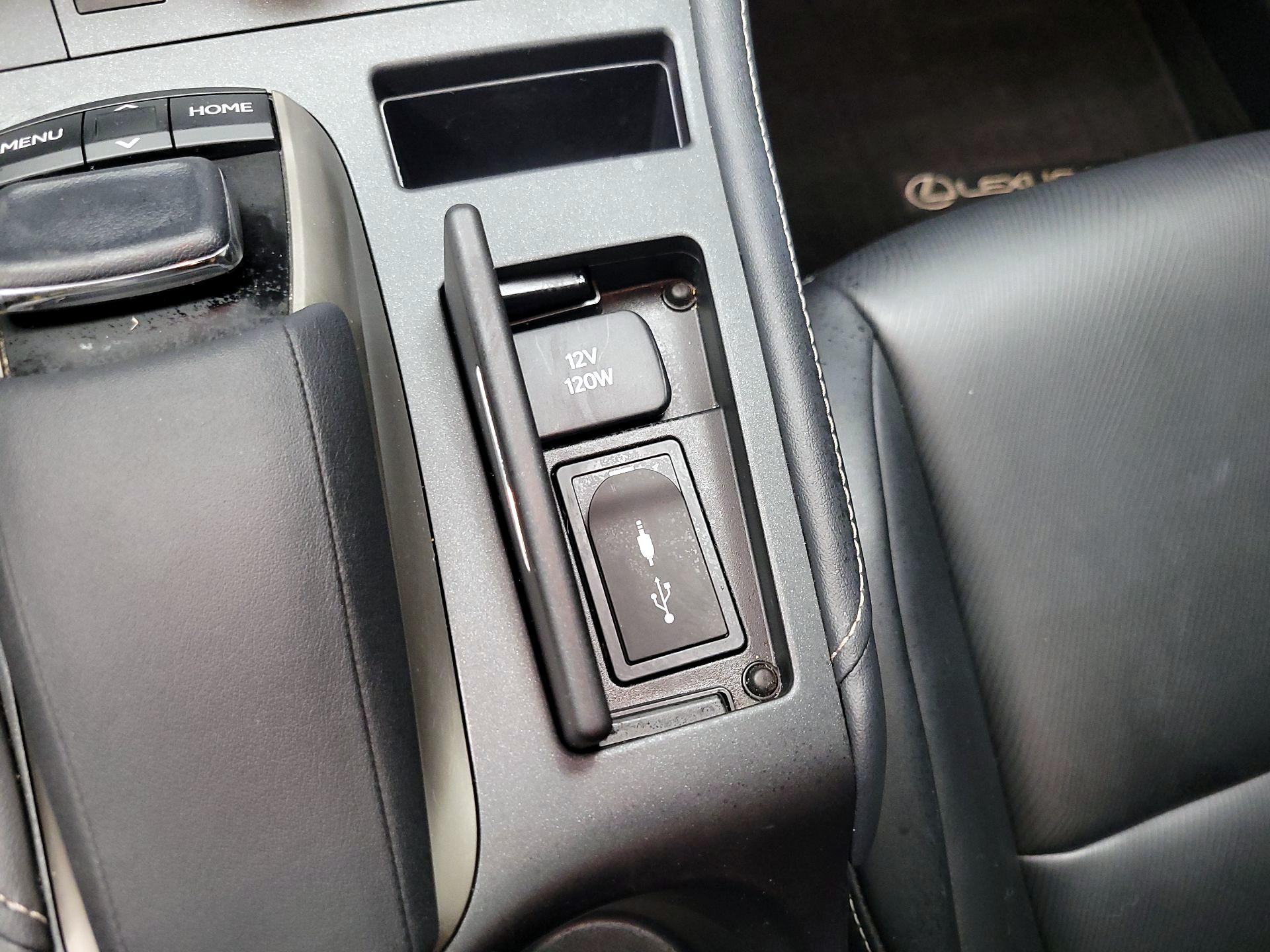 Thumbnail: 2015 Lexus CT - 19