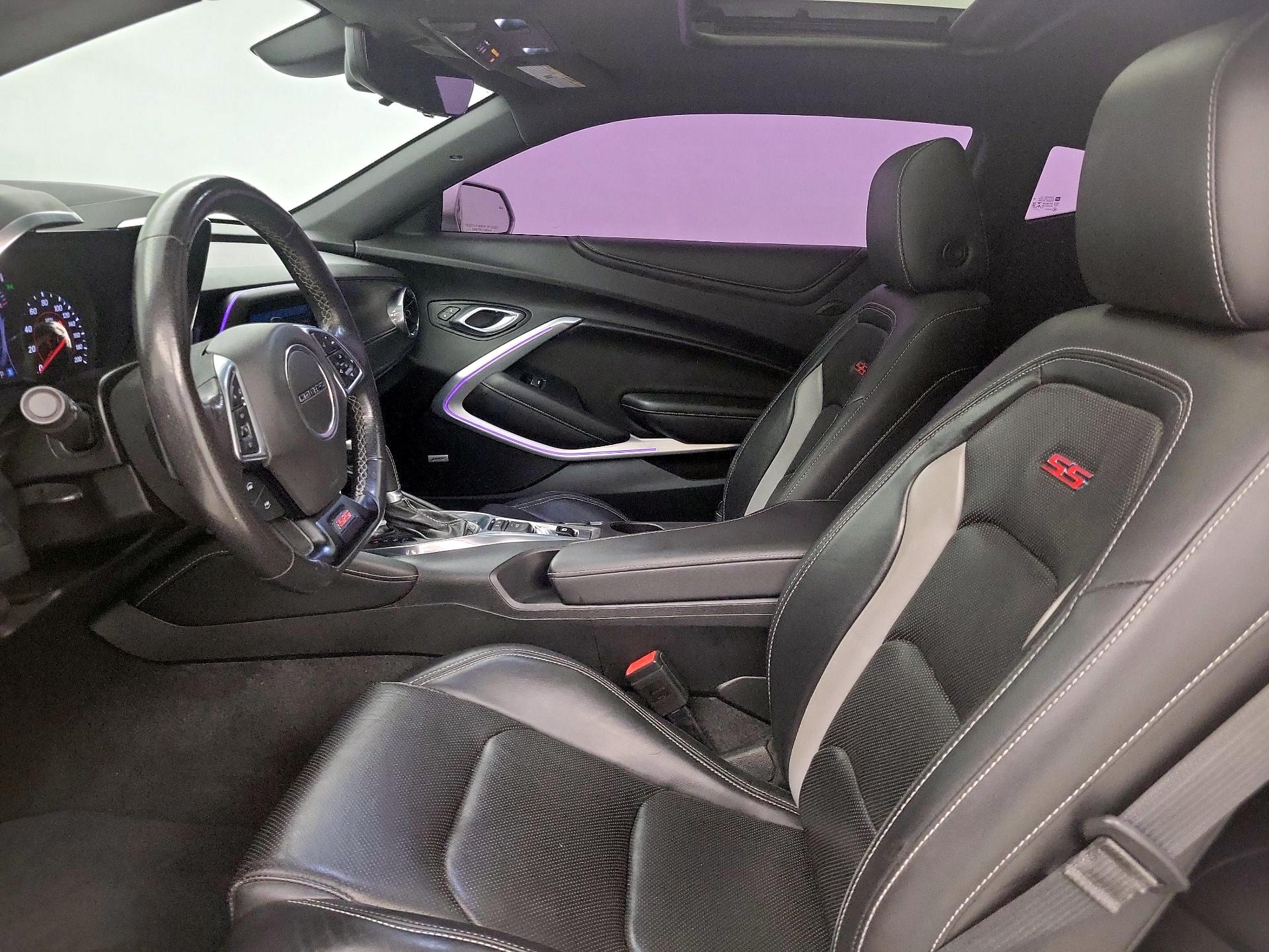 Thumbnail: 2019 Chevrolet Camaro - 11