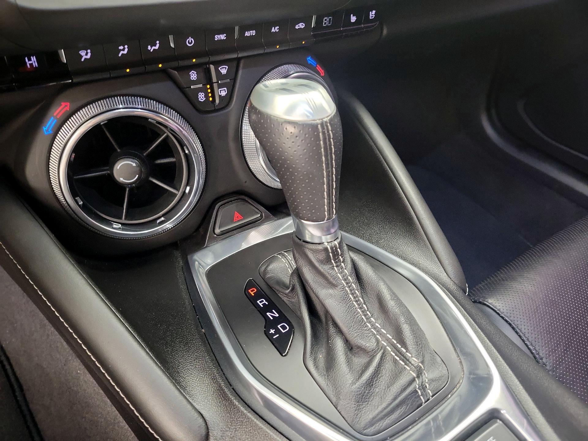 Thumbnail: 2019 Chevrolet Camaro - 17
