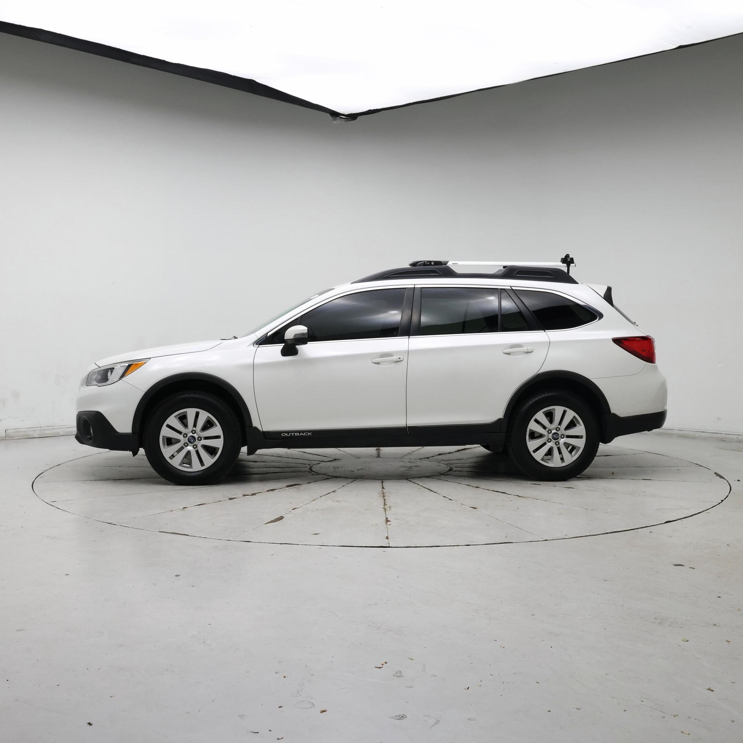 Thumbnail: 2017 Subaru Outback - 3