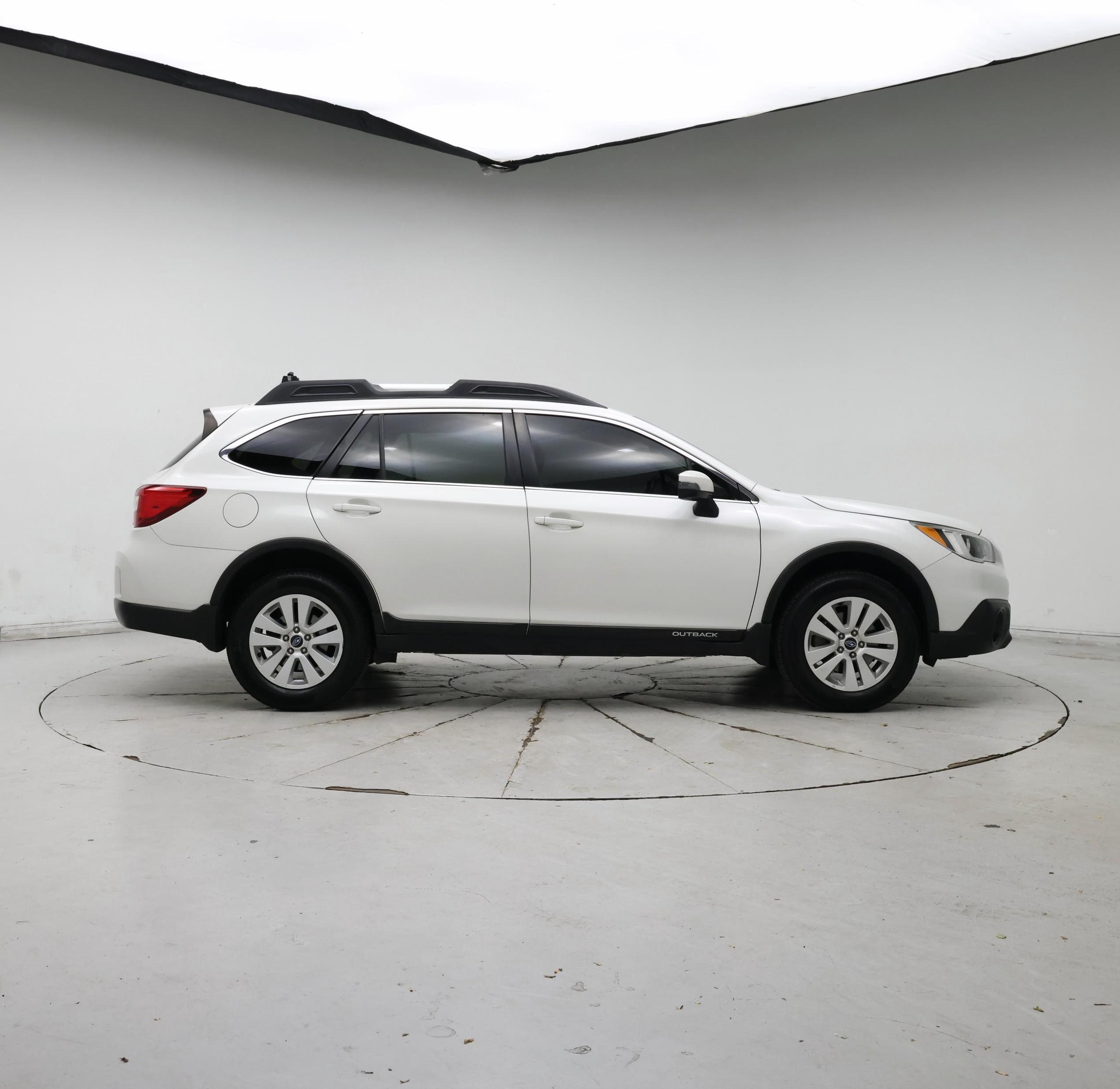 Thumbnail: 2017 Subaru Outback - 7