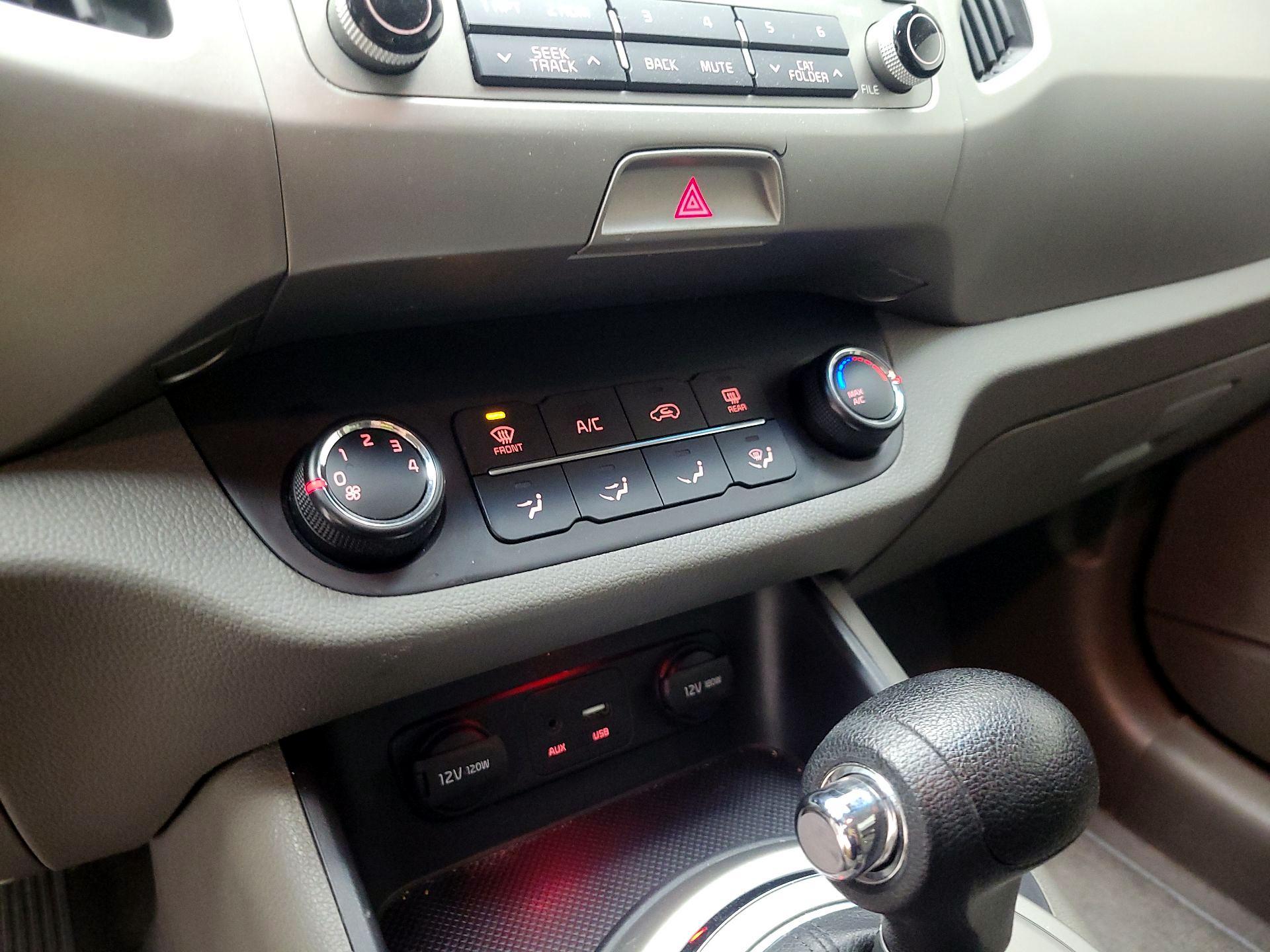 Thumbnail: 2016 Kia Sportage - 15