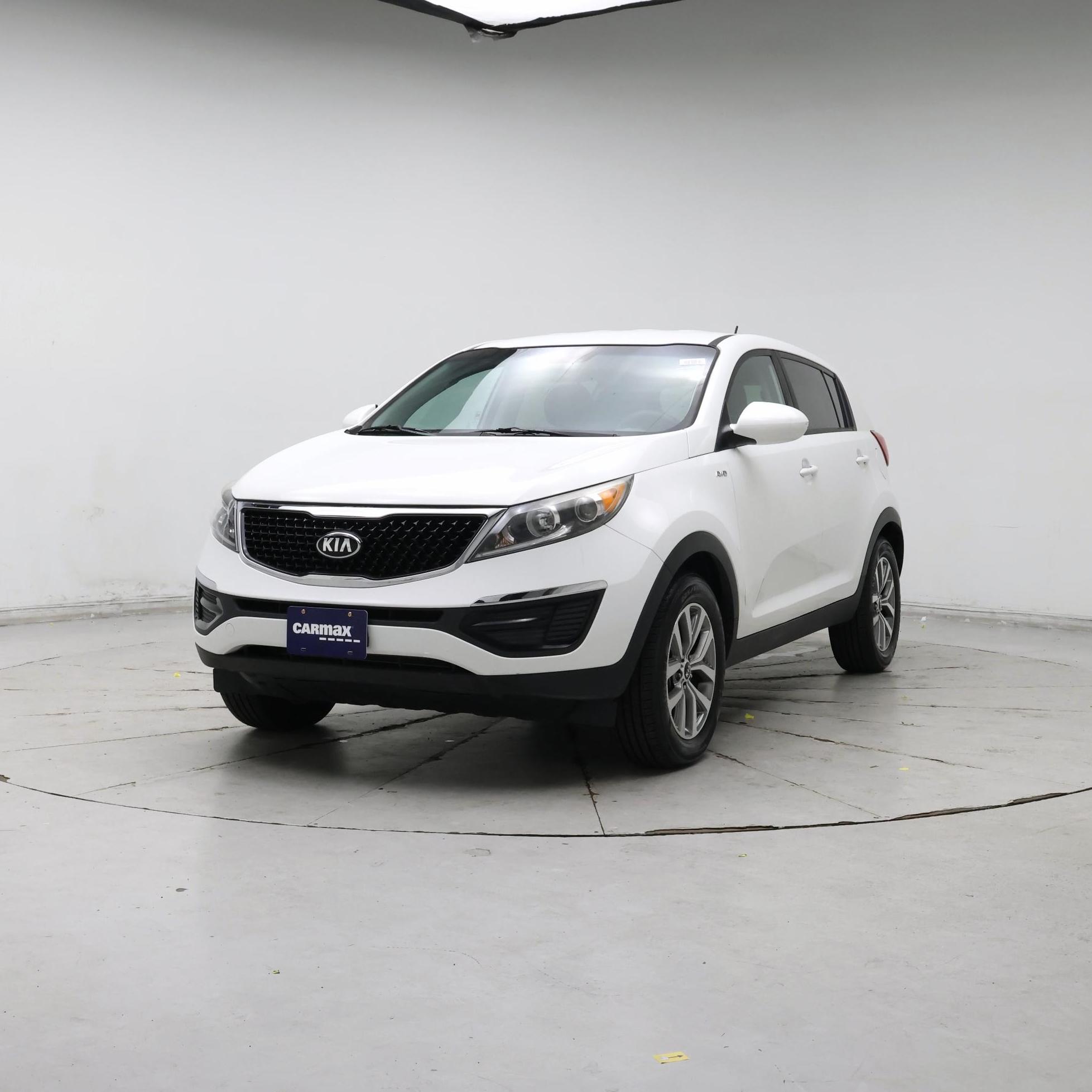 Thumbnail: 2016 Kia Sportage - 4
