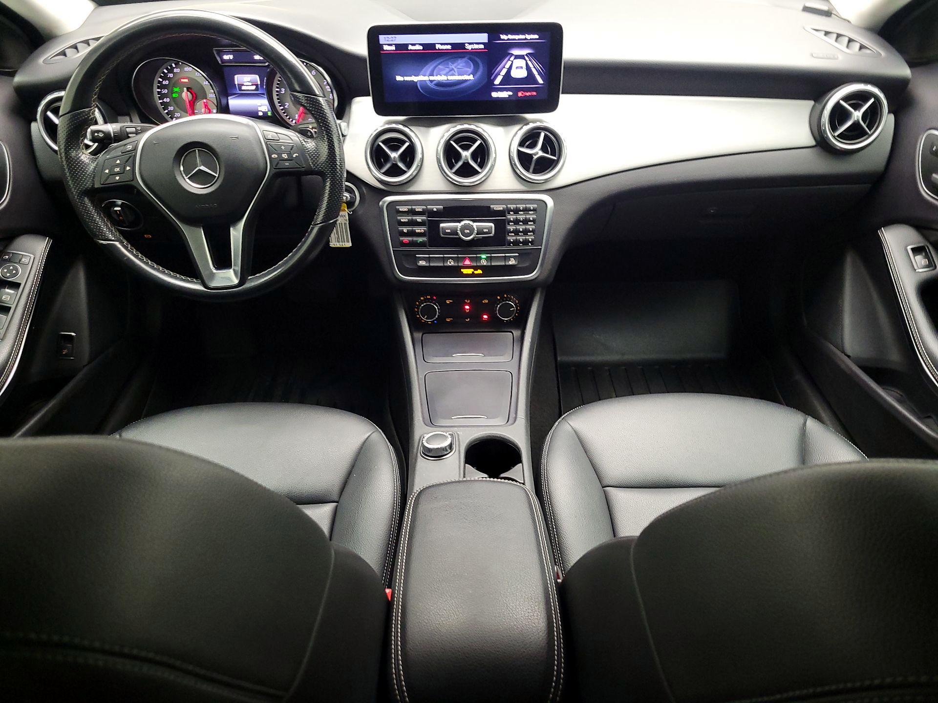 Thumbnail: 2015 Mercedes-Benz GLA - 8