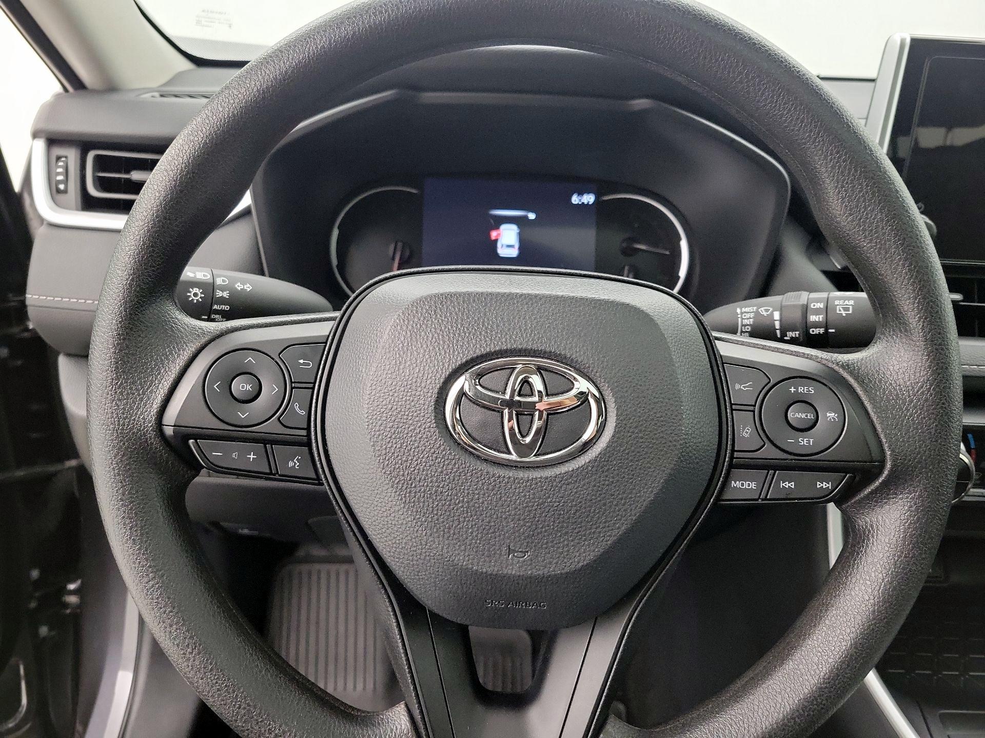 Thumbnail: 2025 Toyota RAV4 - 10