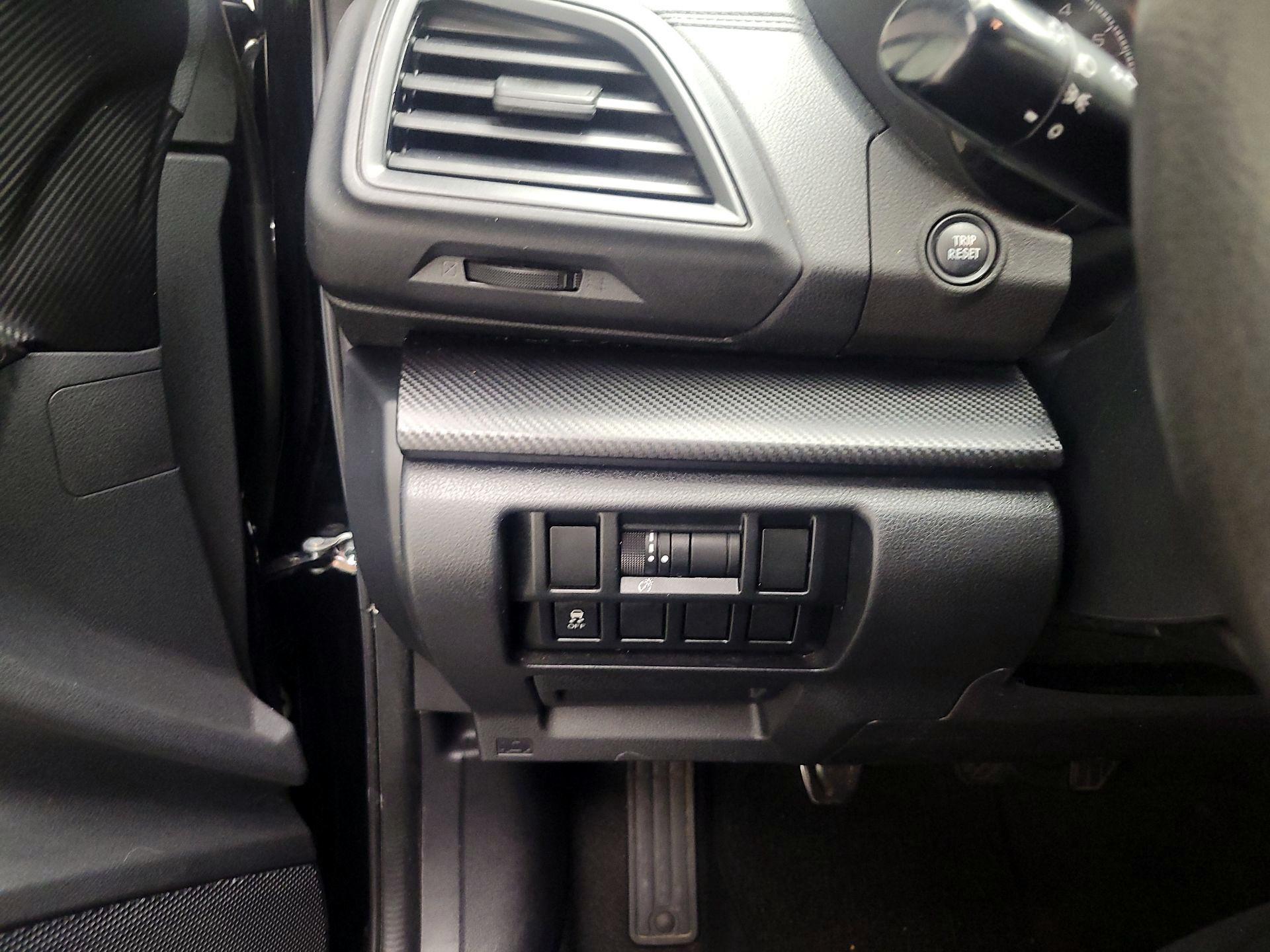 Thumbnail: 2018 Subaru Crosstrek - 11