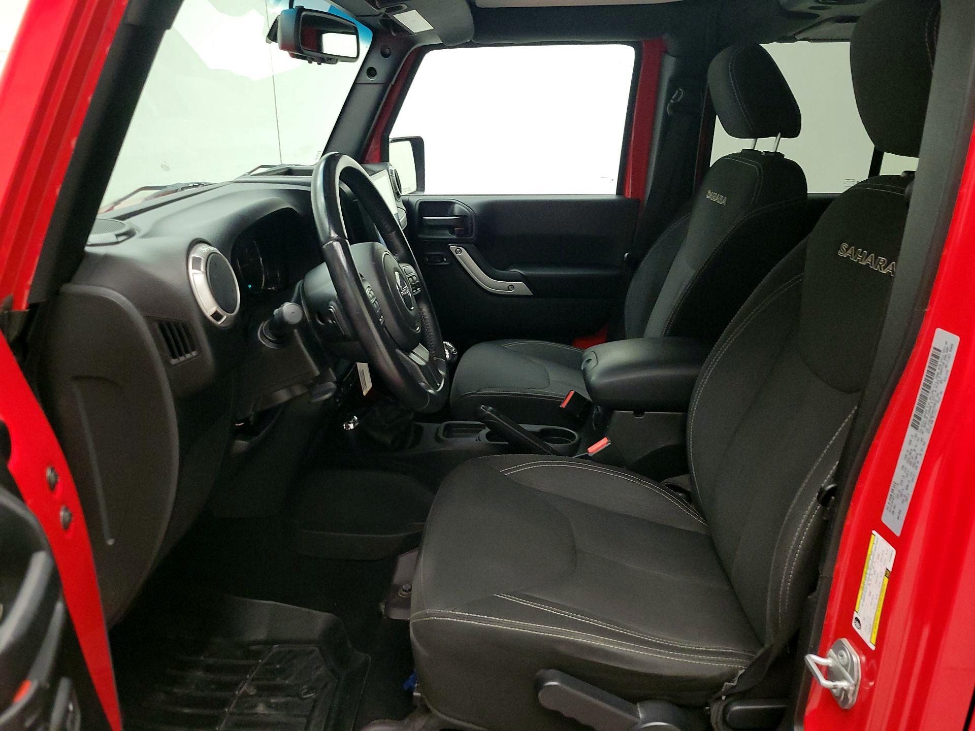 Thumbnail: 2017 Jeep Wrangler - 9