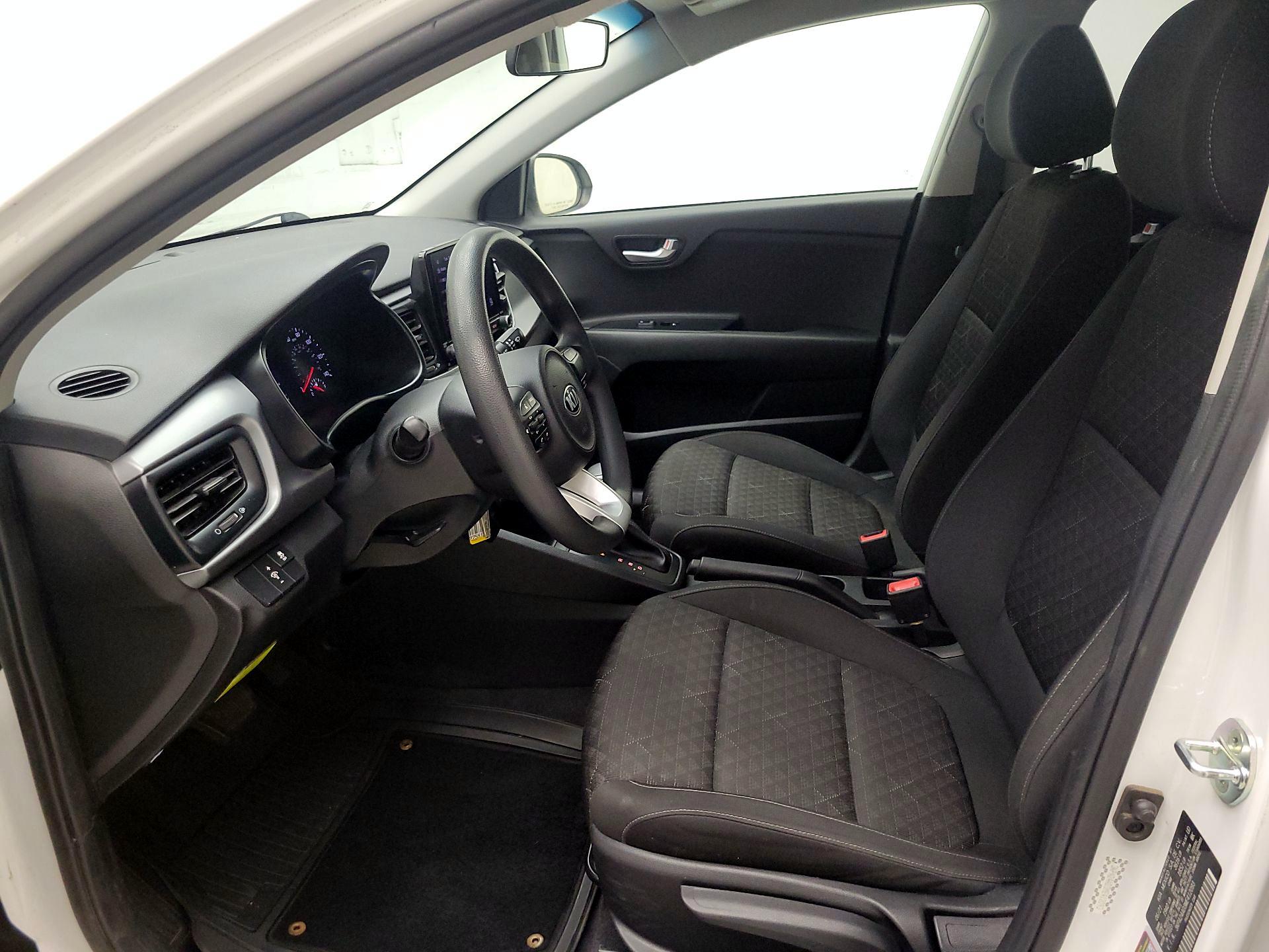 Thumbnail: 2021 Kia Rio - 9