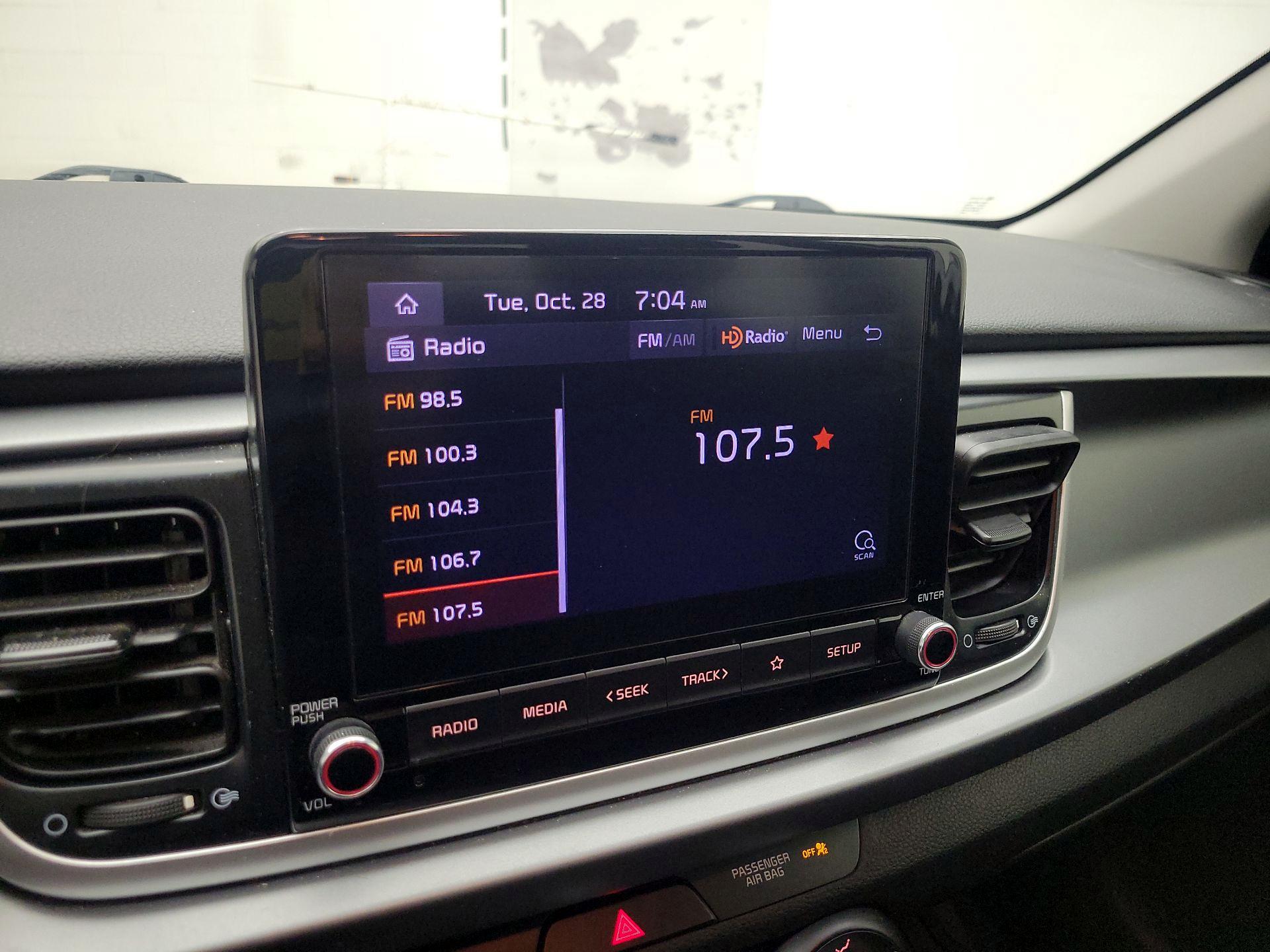 Thumbnail: 2021 Kia Rio - 13