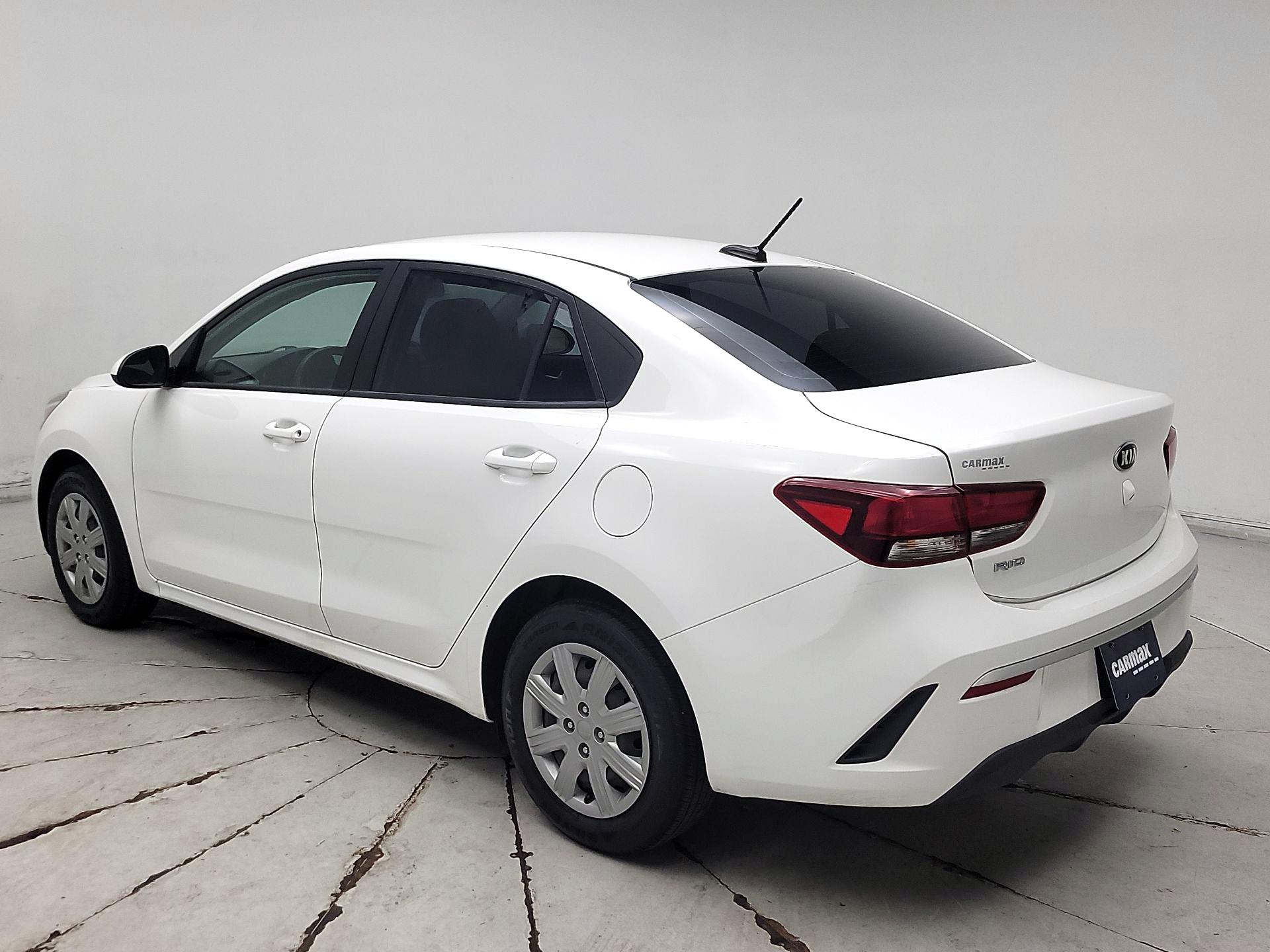 Thumbnail: 2021 Kia Rio - 7