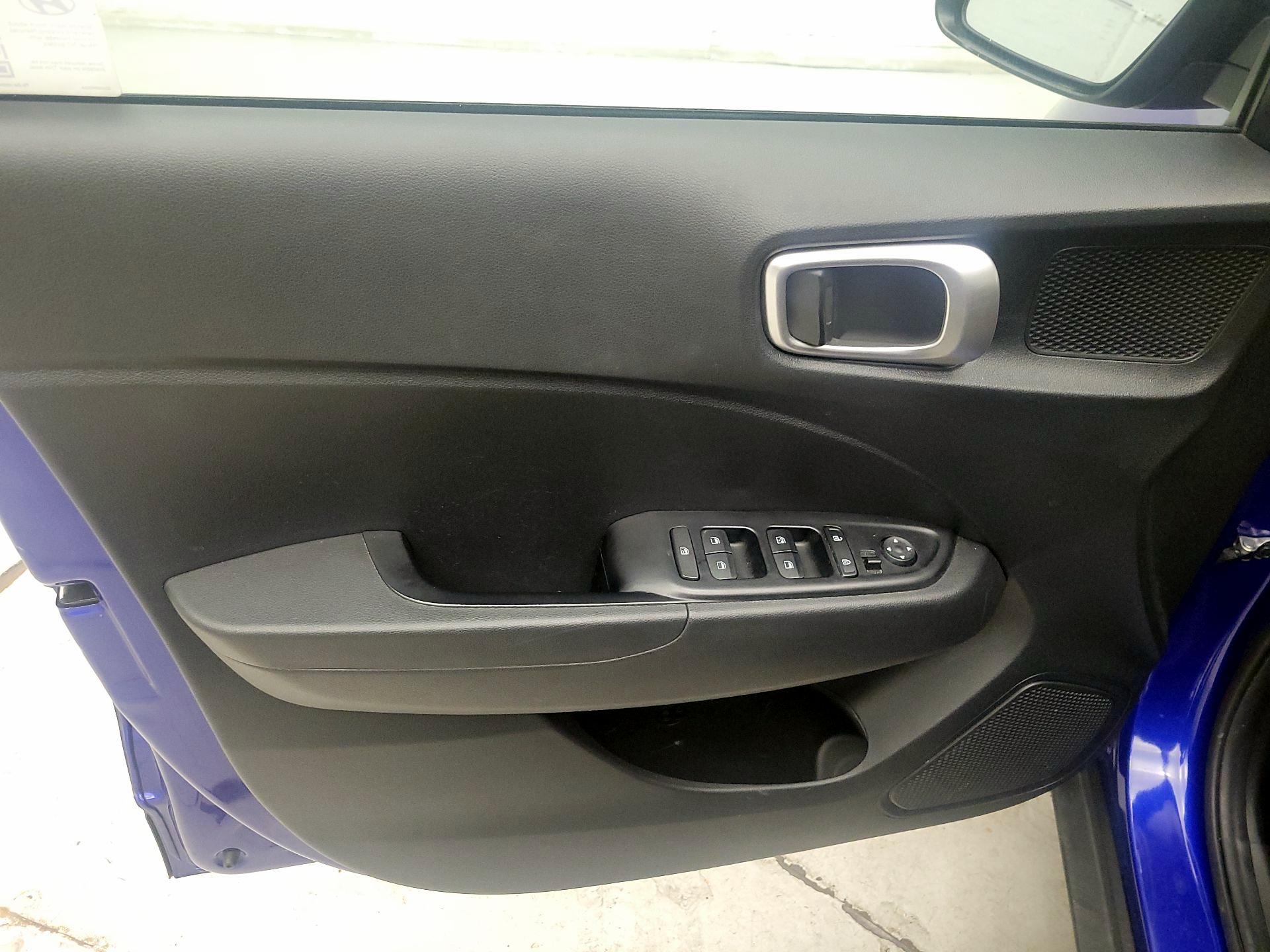 Thumbnail: 2024 Hyundai Venue - 12