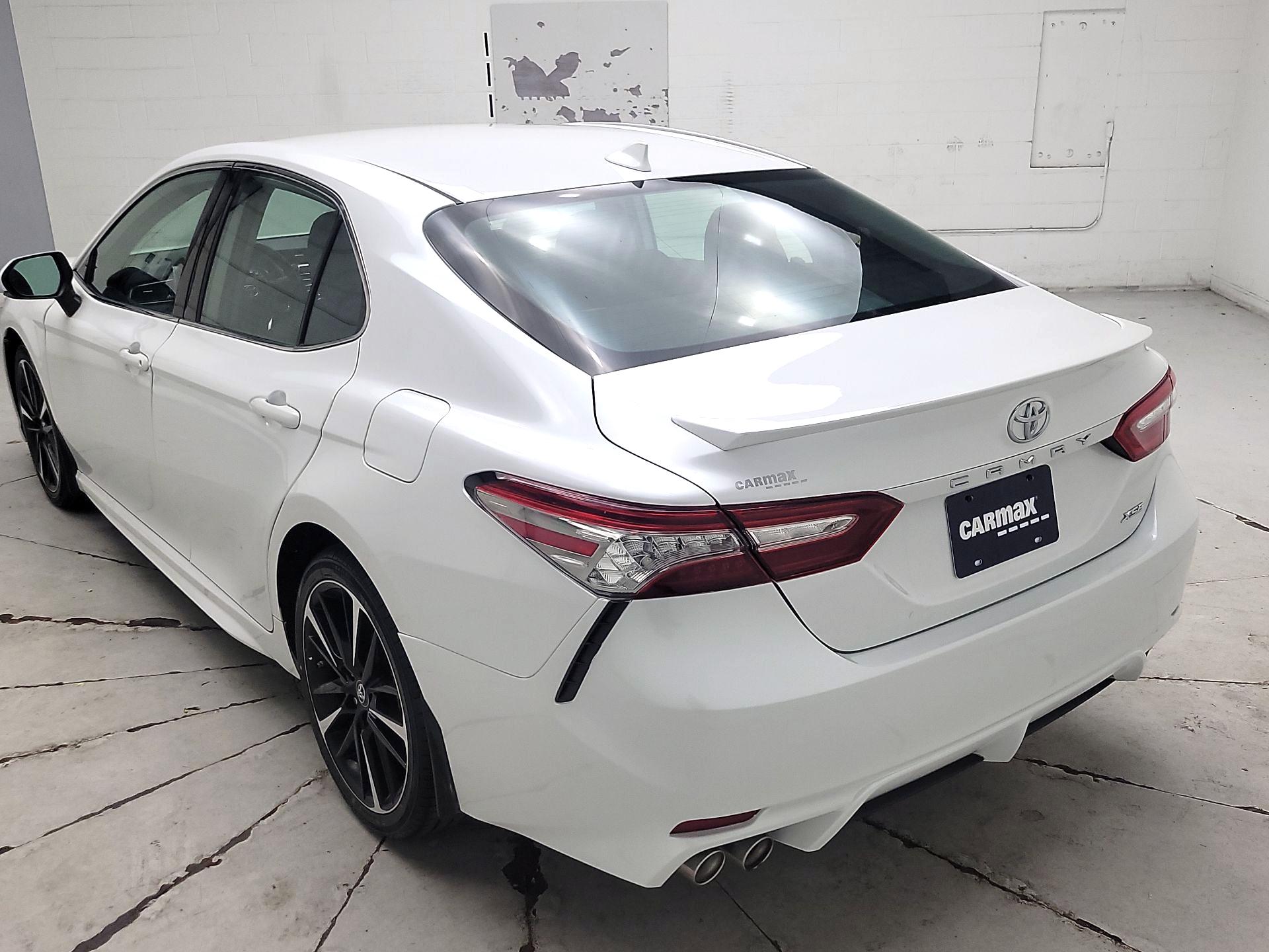 Thumbnail: 2019 Toyota Camry - 7