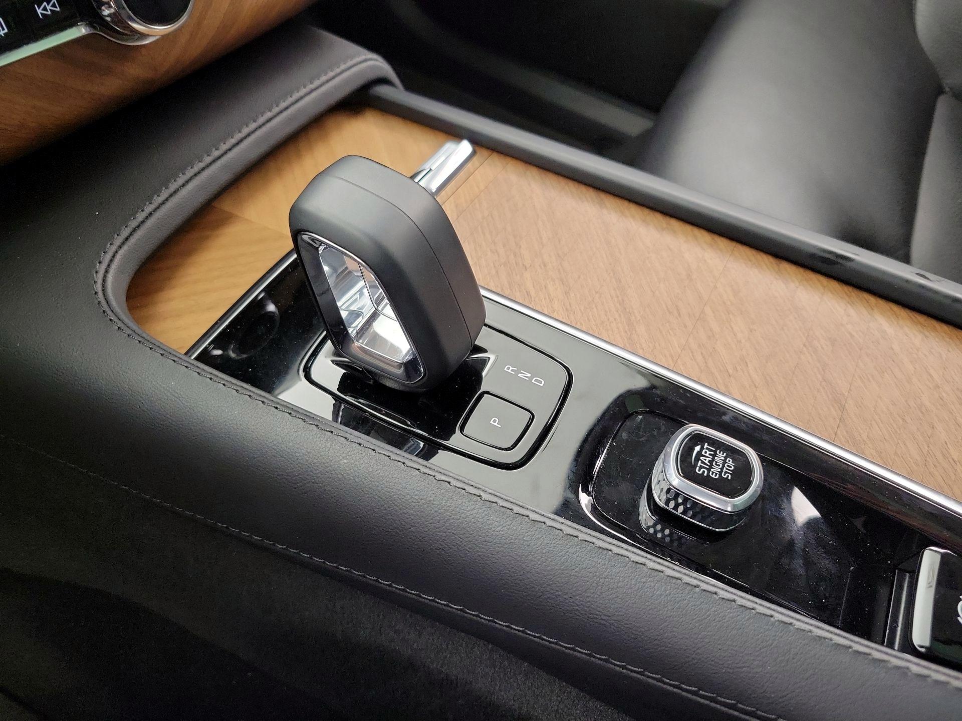 Thumbnail: 2023 Volvo XC90 - 18