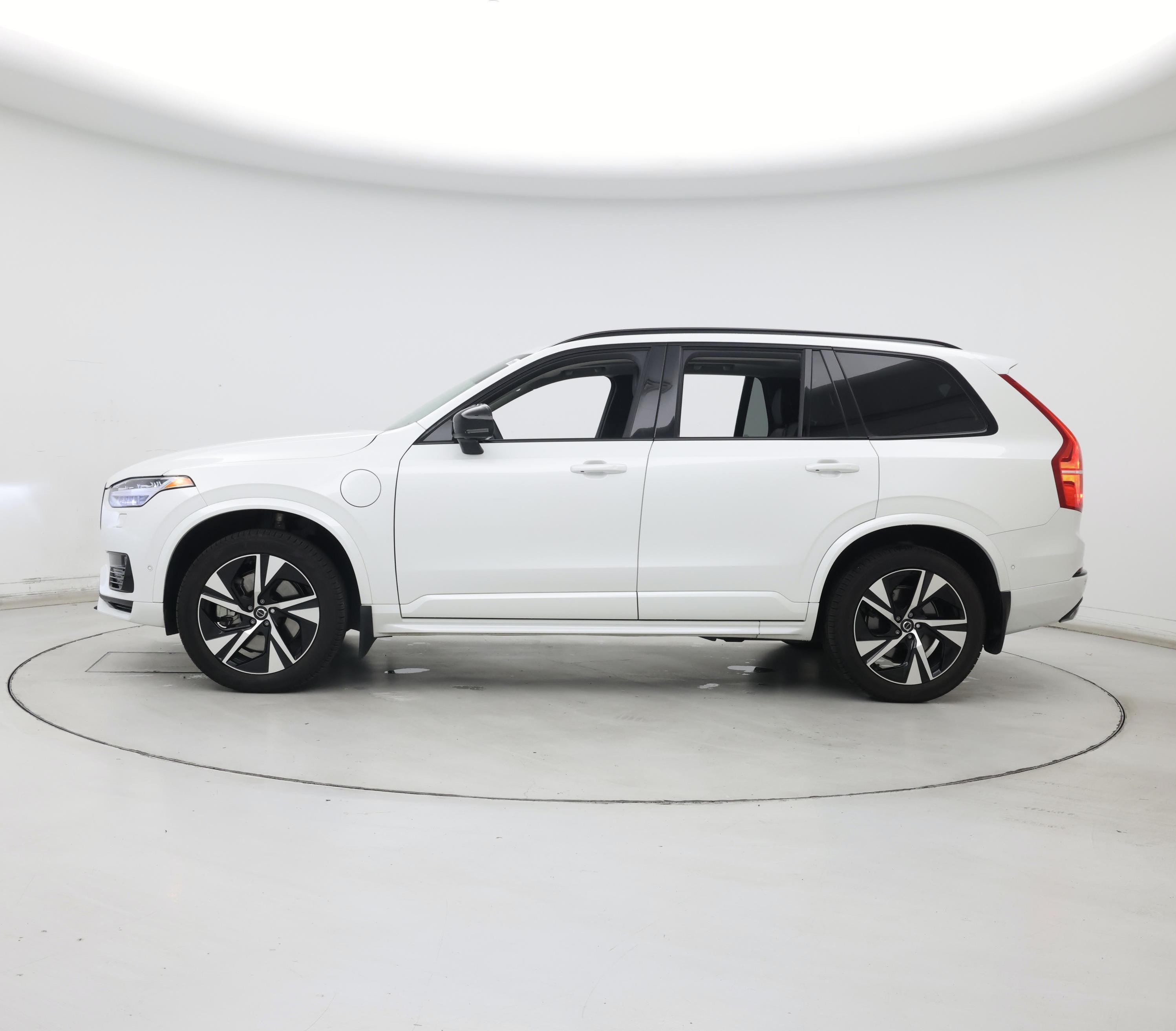 Thumbnail: 2023 Volvo XC90 - 3