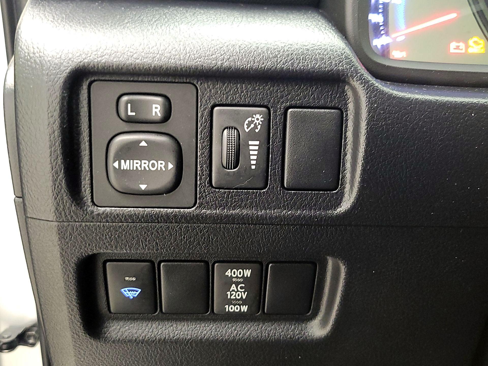 Thumbnail: 2019 Toyota 4Runner - 11