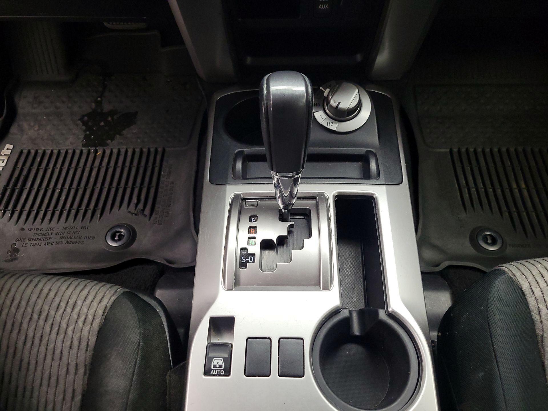 Thumbnail: 2019 Toyota 4Runner - 15