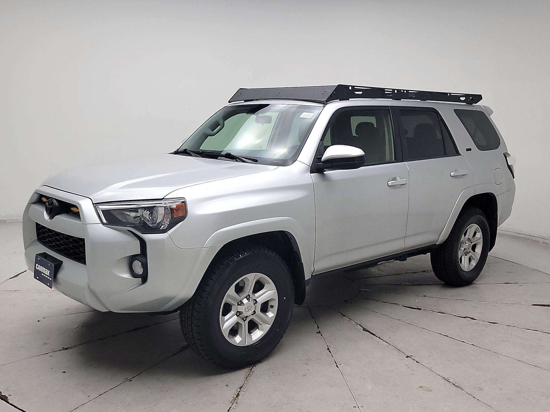 Thumbnail: 2019 Toyota 4Runner - 3