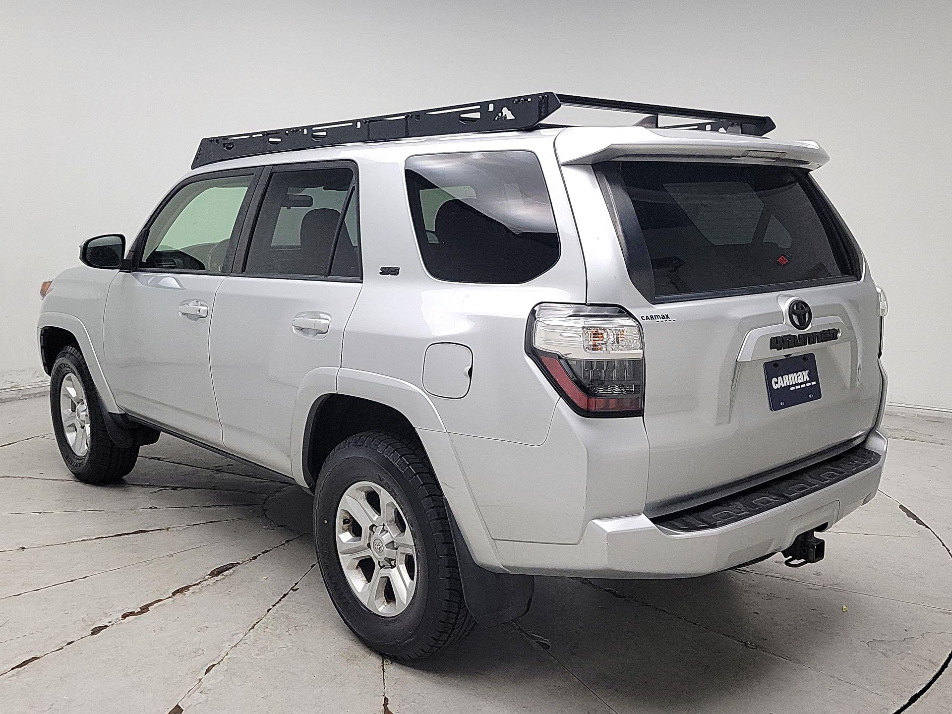 Thumbnail: 2019 Toyota 4Runner - 7