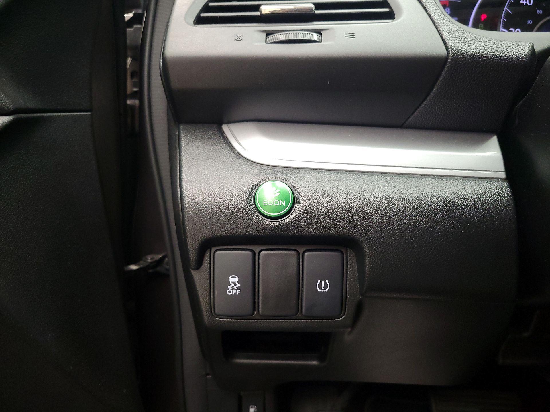 Thumbnail: 2015 Honda CR-V - 13